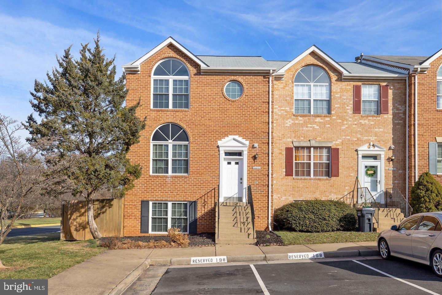 MIRROR RIDGE - Residential Lease