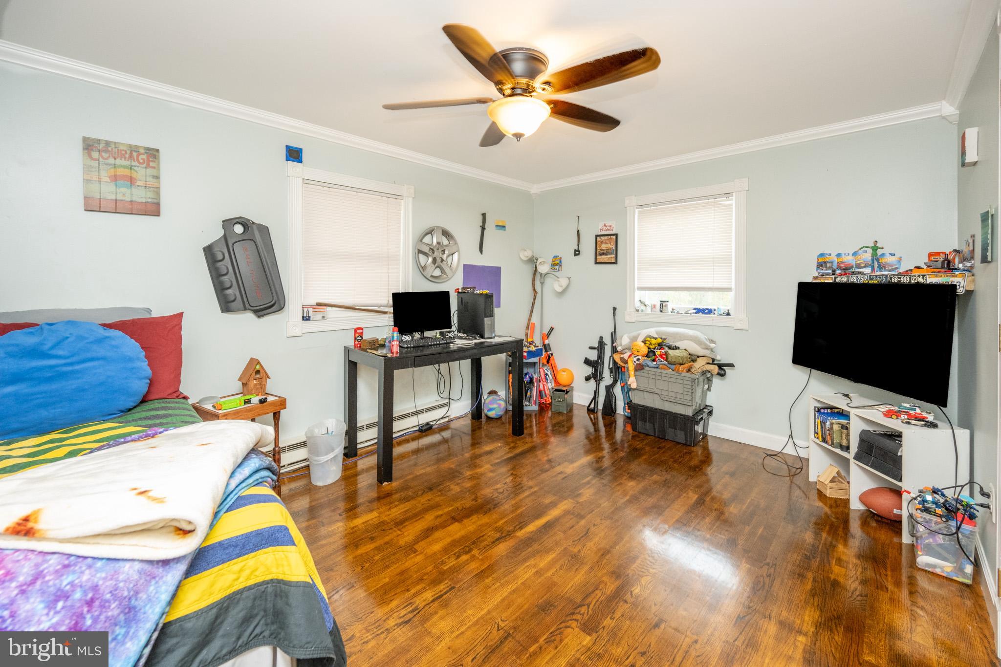 GOLF CREST MANOR - Residential