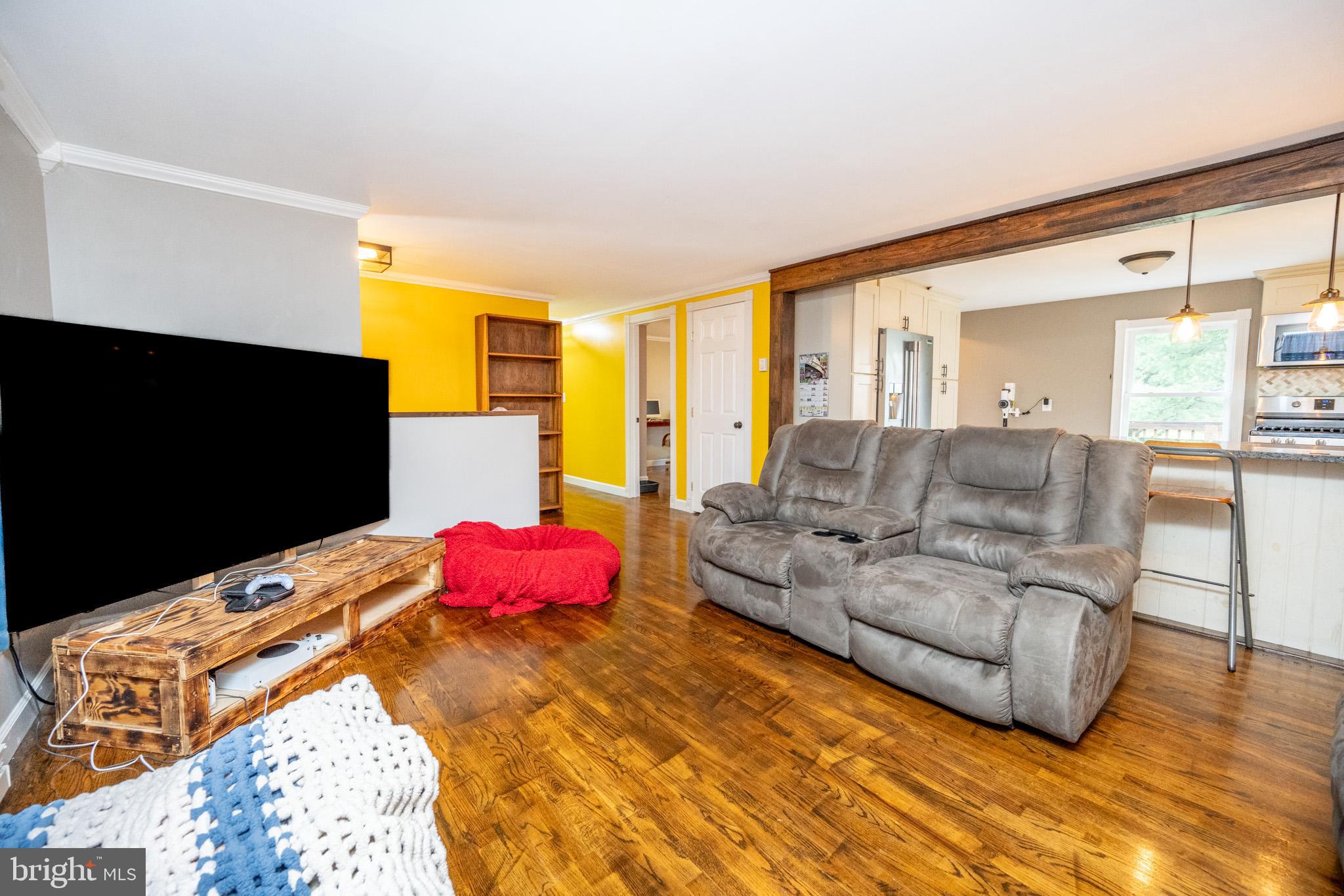 GOLF CREST MANOR - Residential