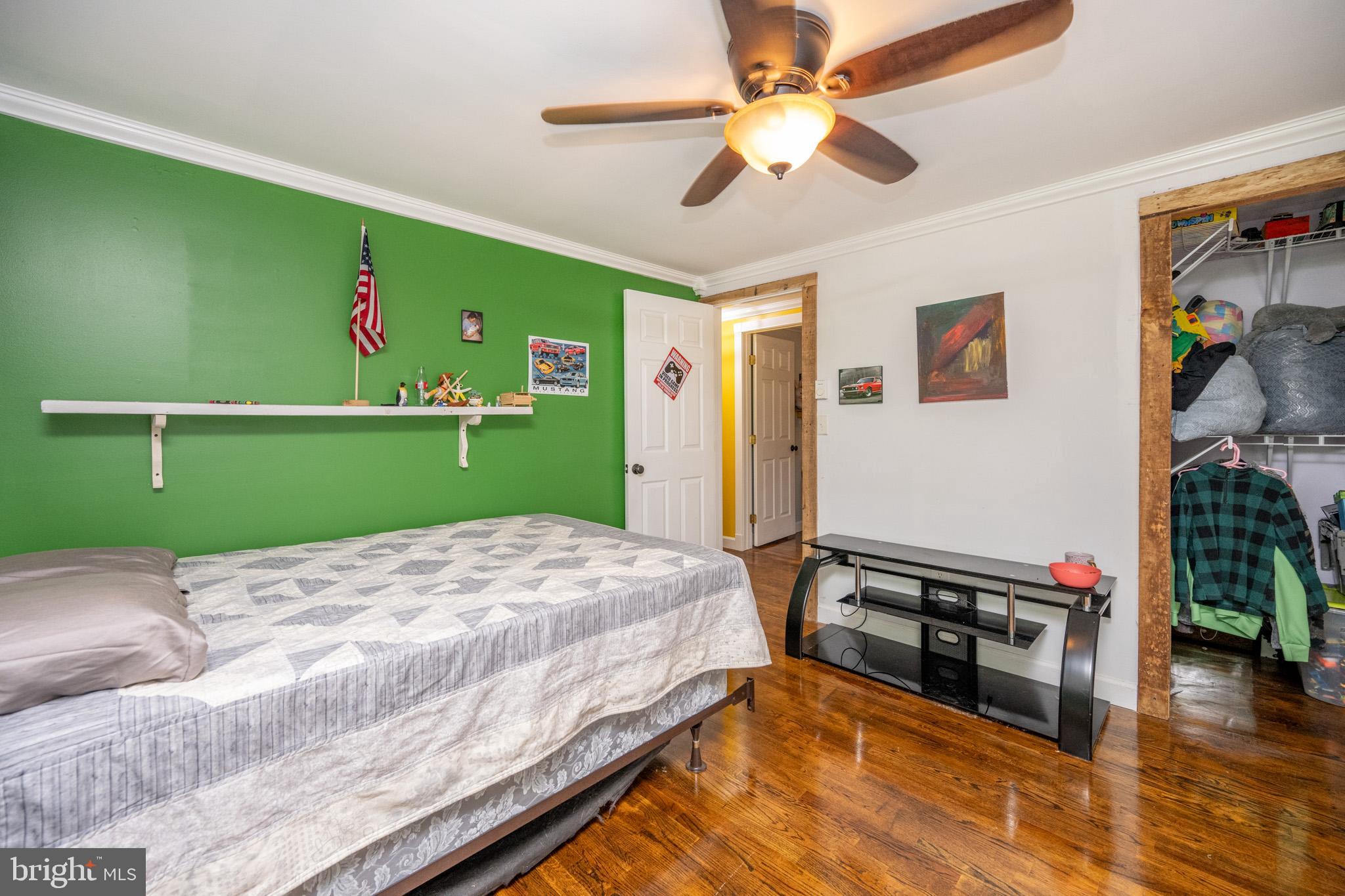 GOLF CREST MANOR - Residential