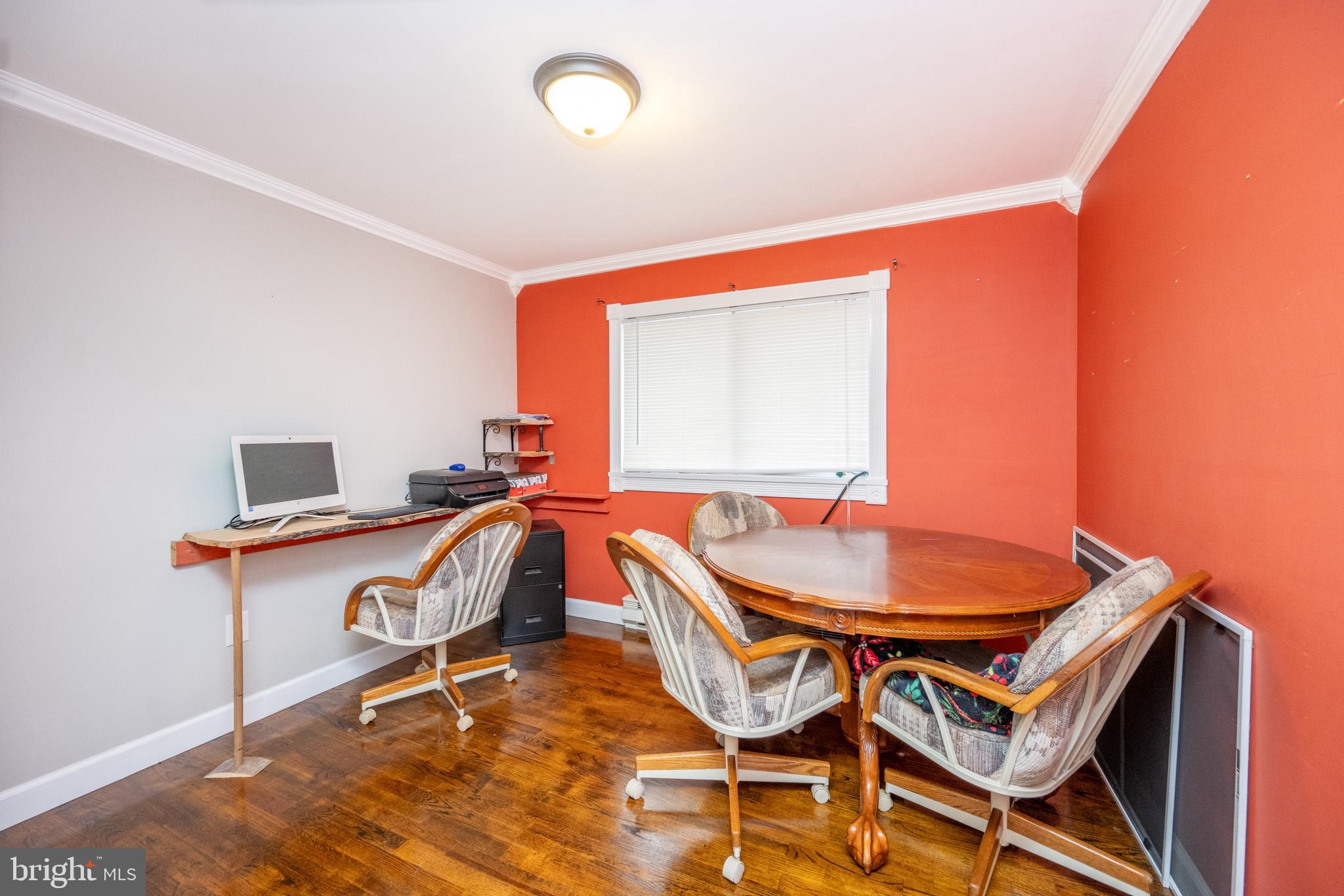 GOLF CREST MANOR - Residential