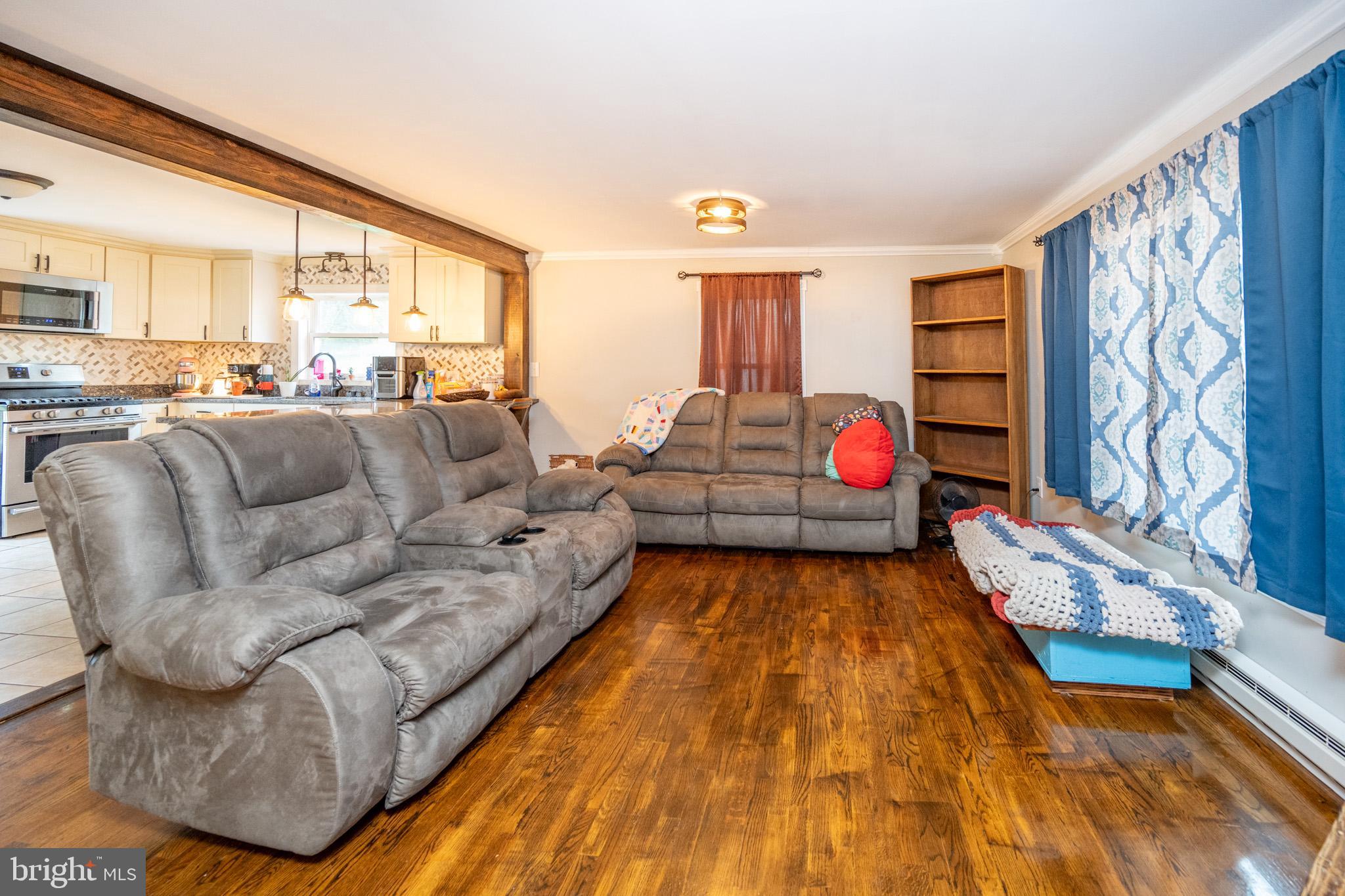 GOLF CREST MANOR - Residential