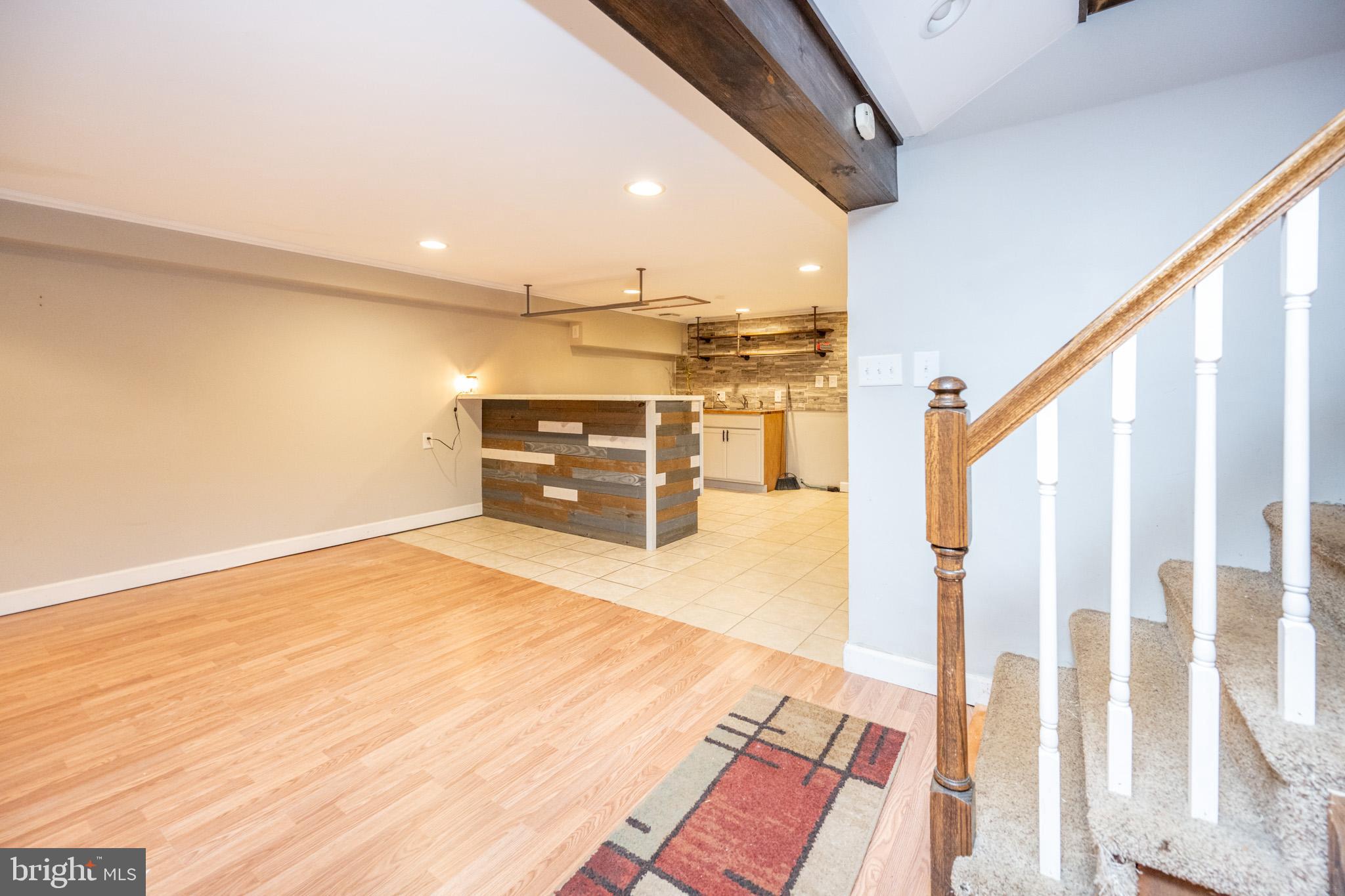 GOLF CREST MANOR - Residential