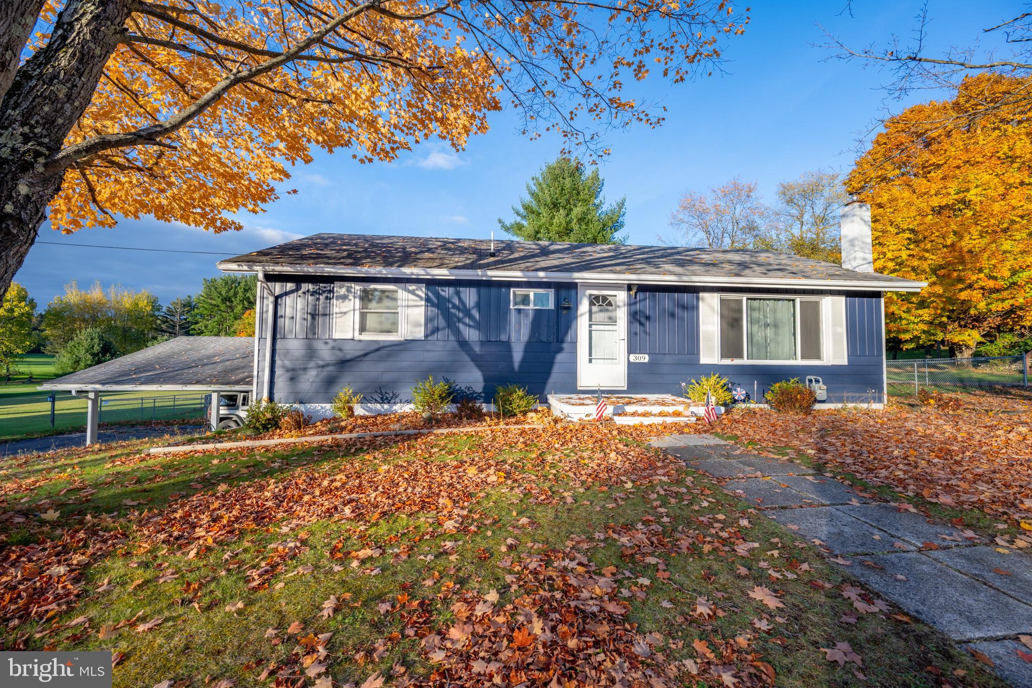 GOLF CREST MANOR - Residential