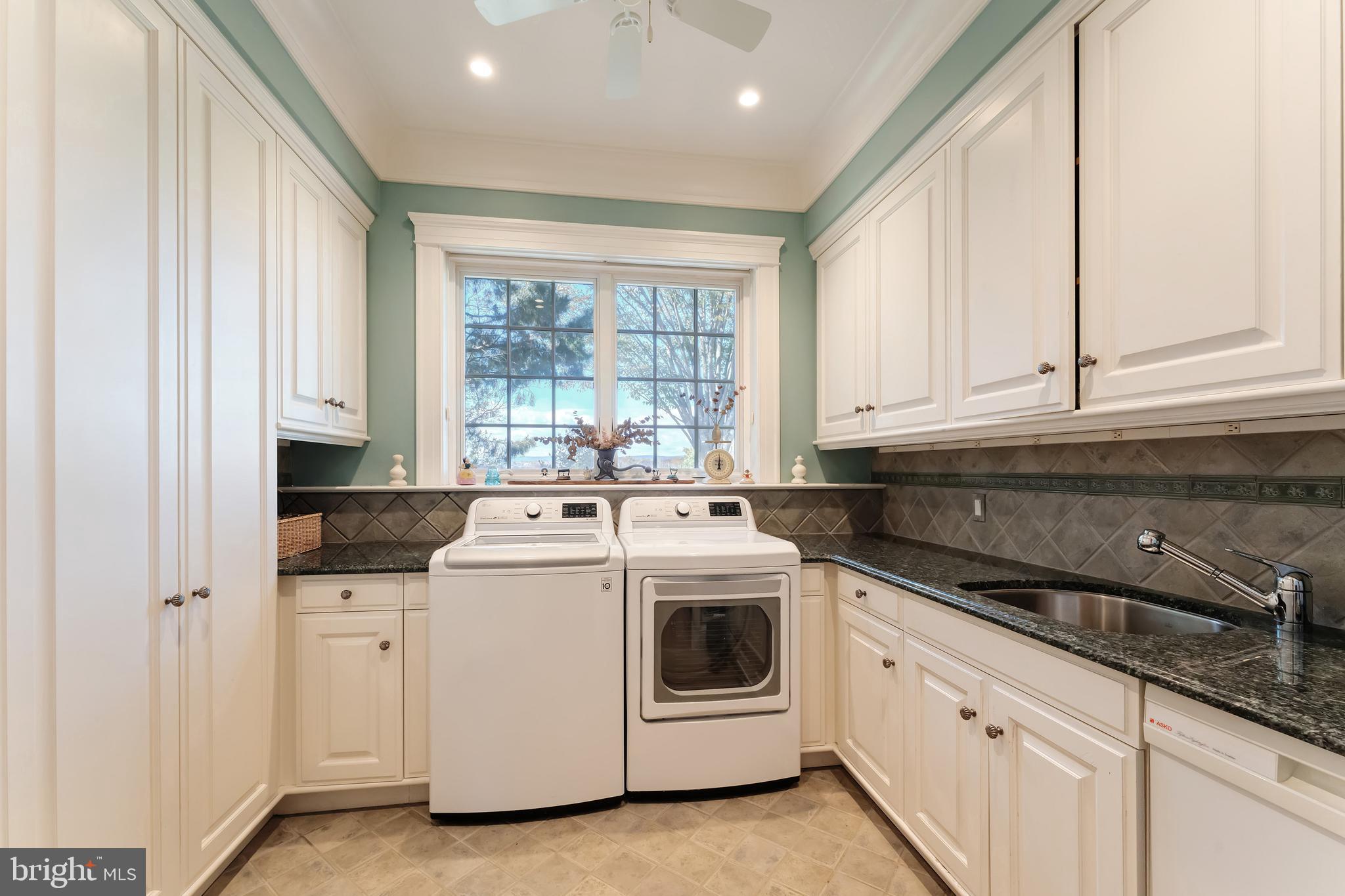 TAYLORSTOWN - Residential