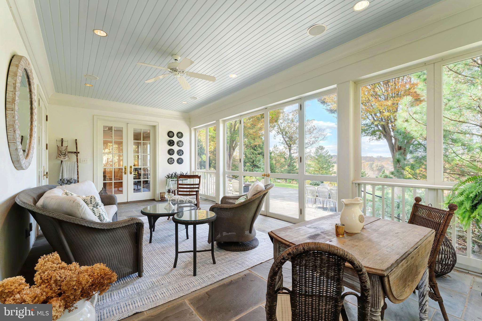 TAYLORSTOWN - Residential