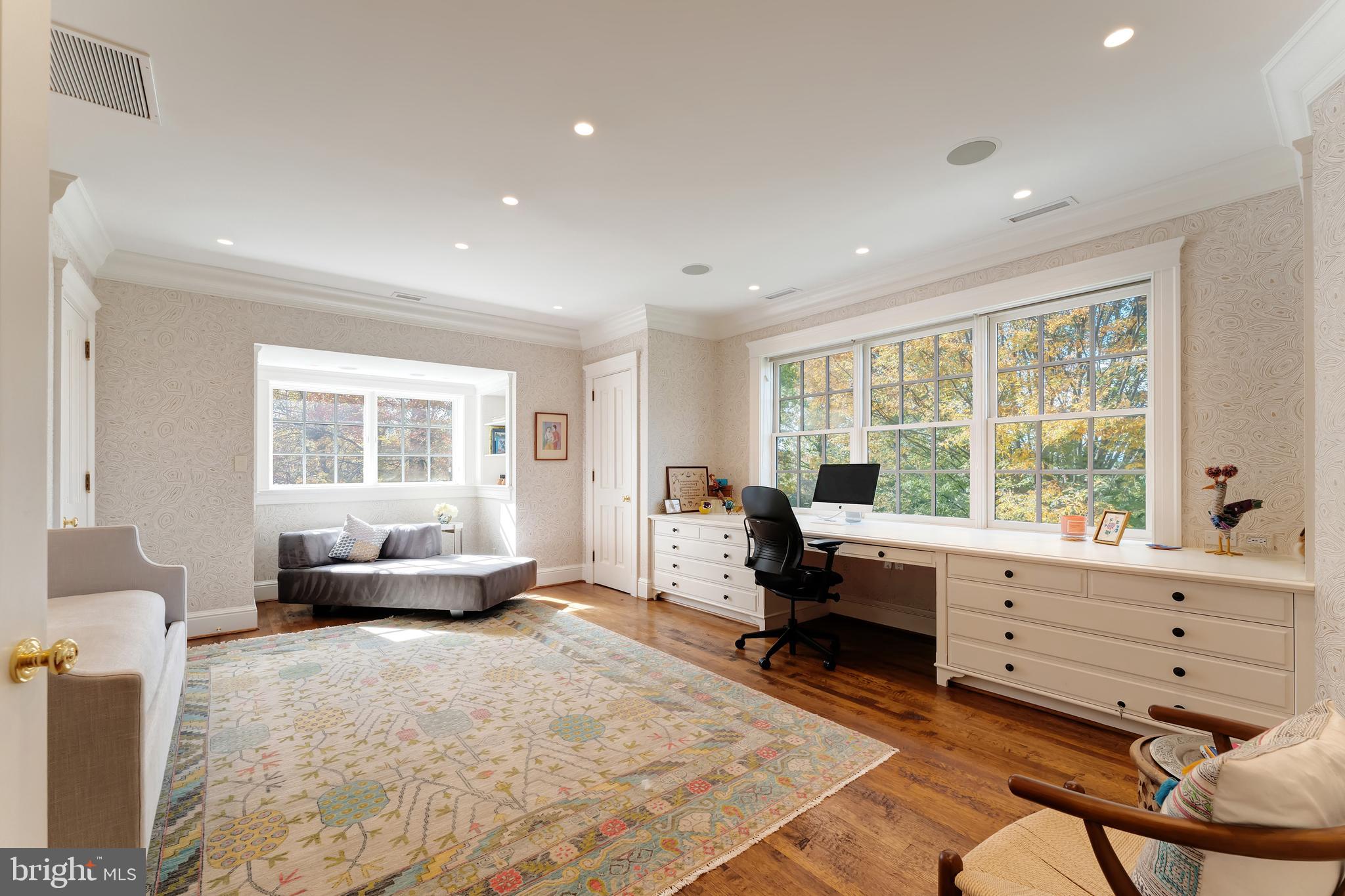 TAYLORSTOWN - Residential