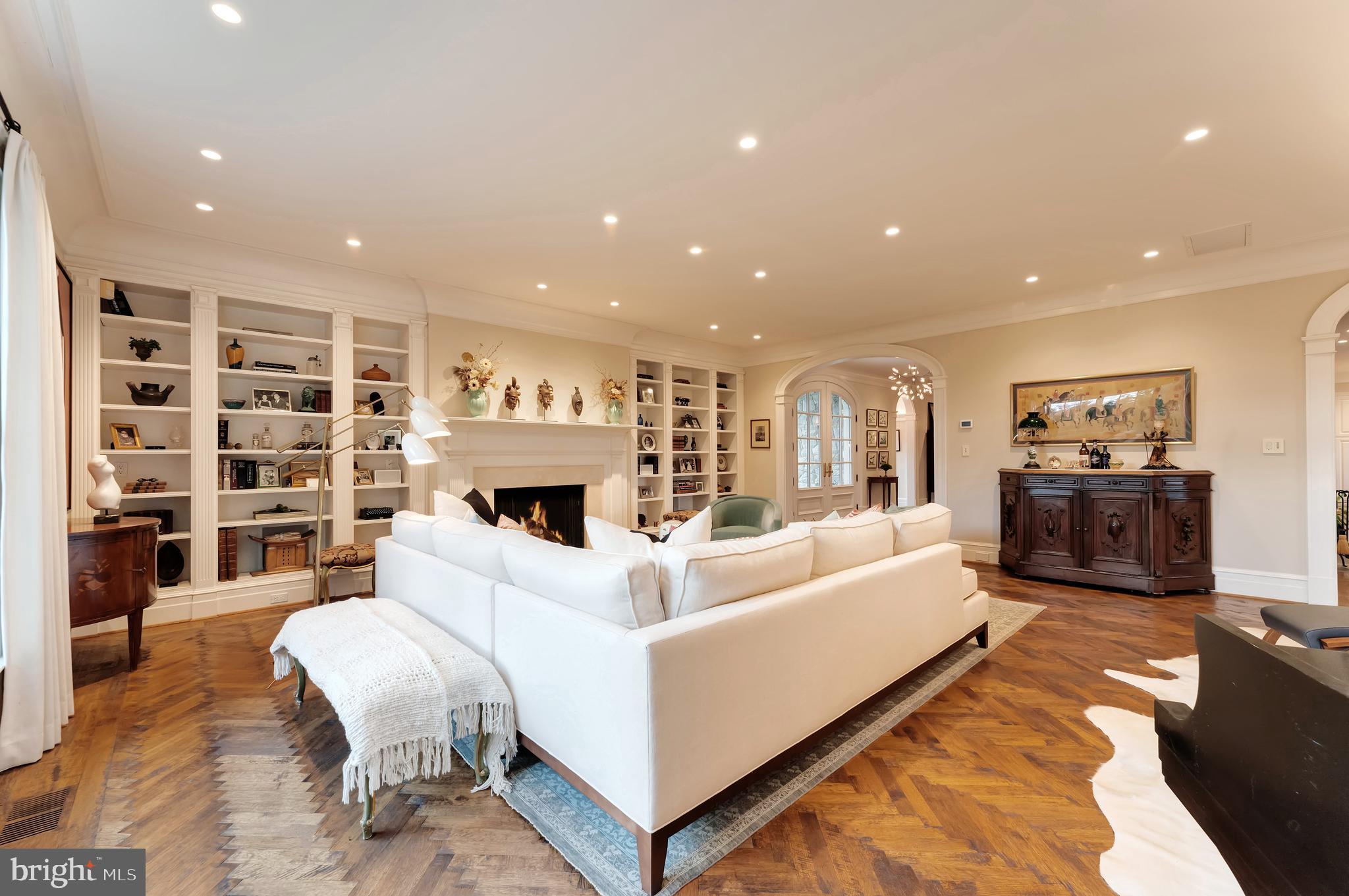 TAYLORSTOWN - Residential