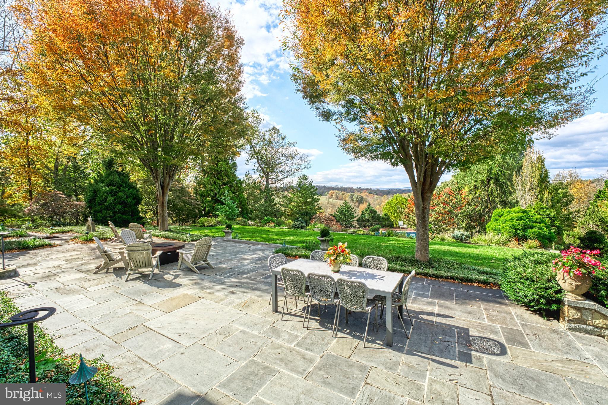 TAYLORSTOWN - Residential