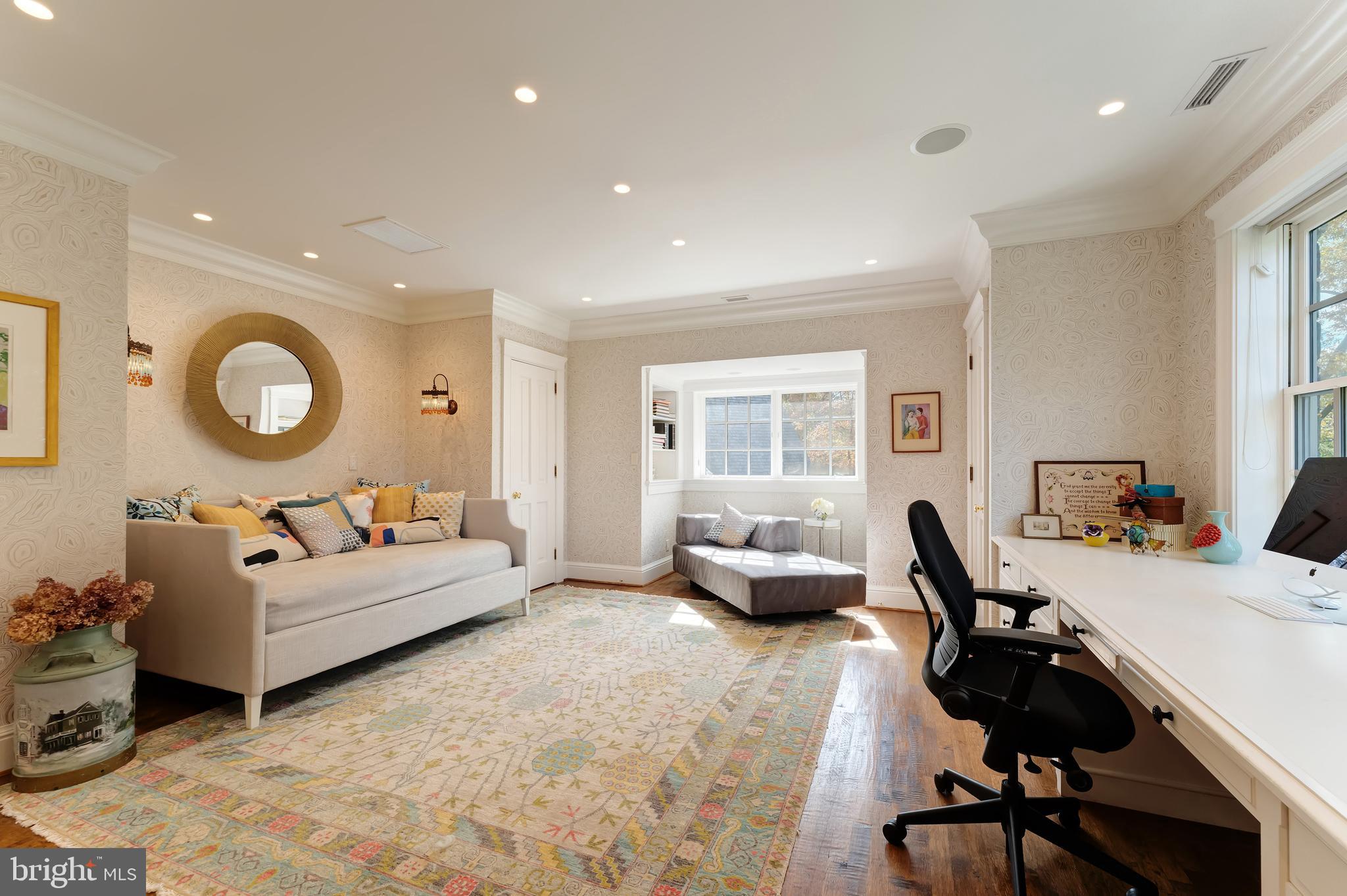 TAYLORSTOWN - Residential