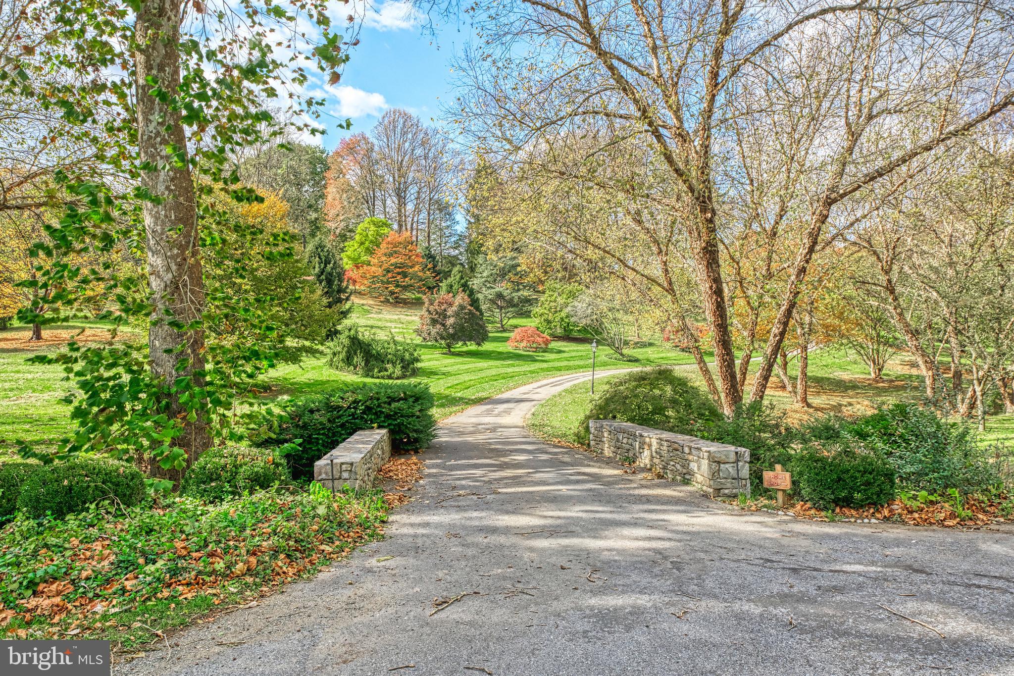 TAYLORSTOWN - Residential