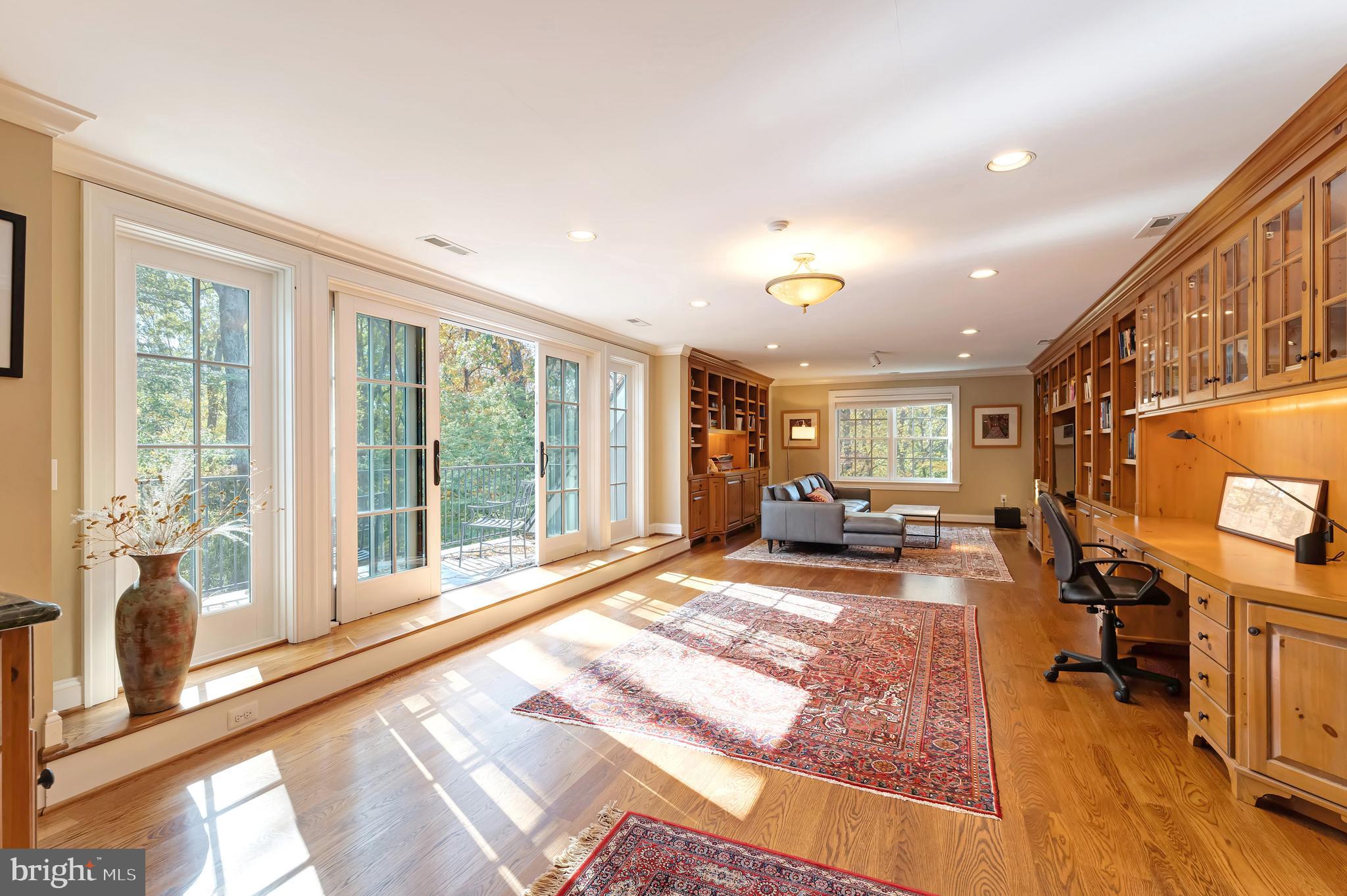TAYLORSTOWN - Residential