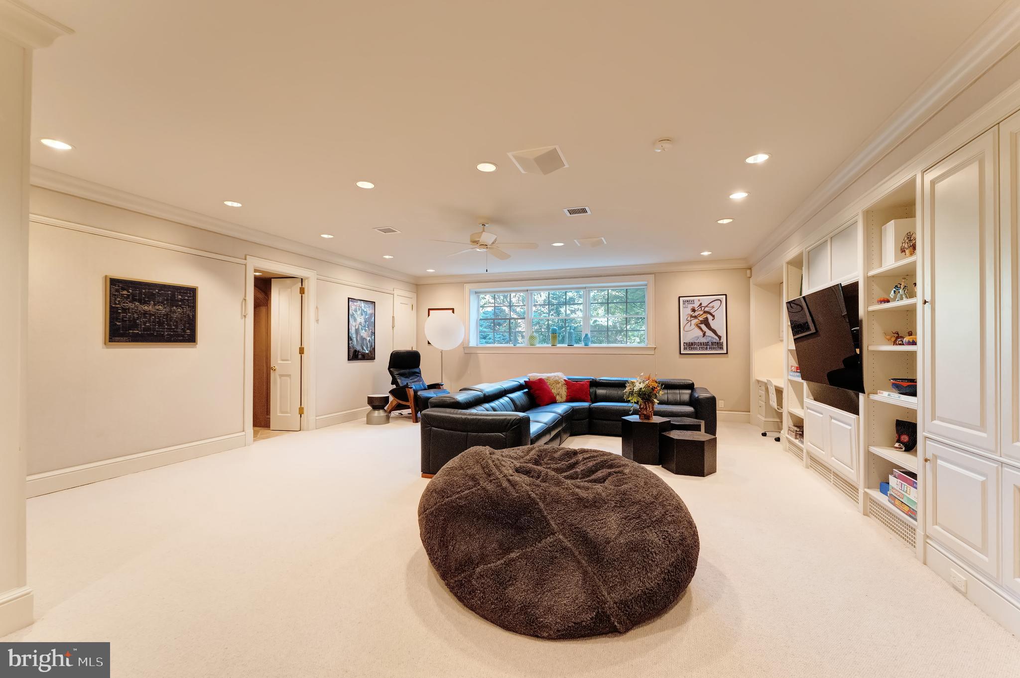 TAYLORSTOWN - Residential