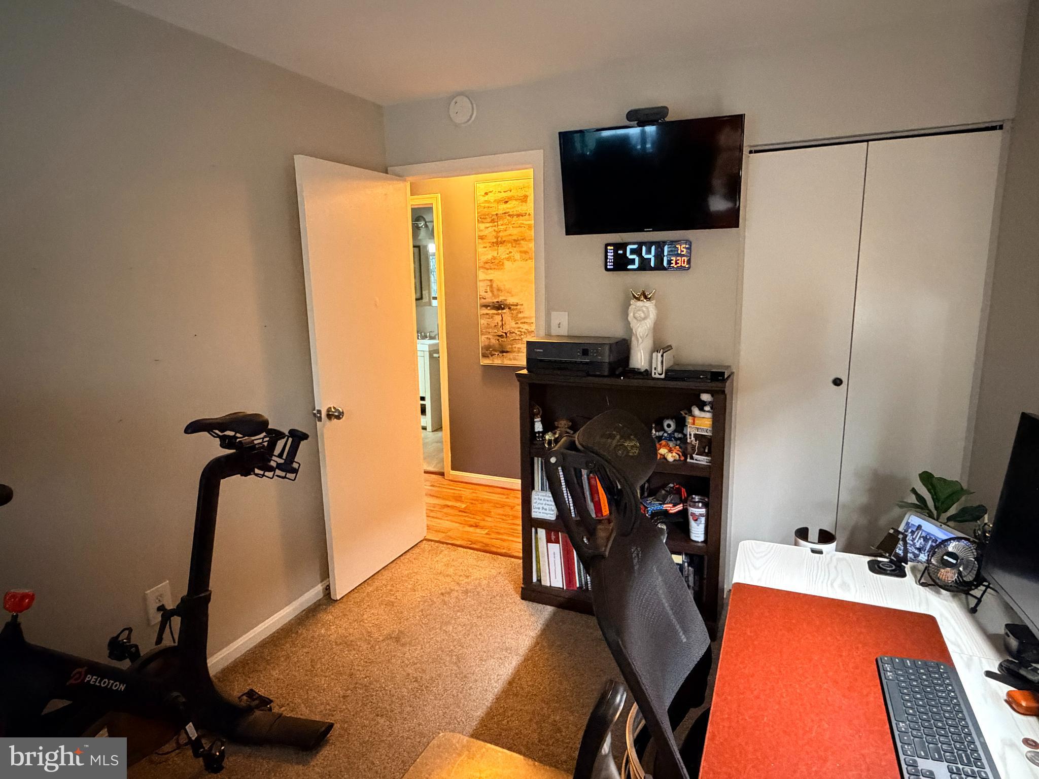 HILLCREST TOWNE - Residential