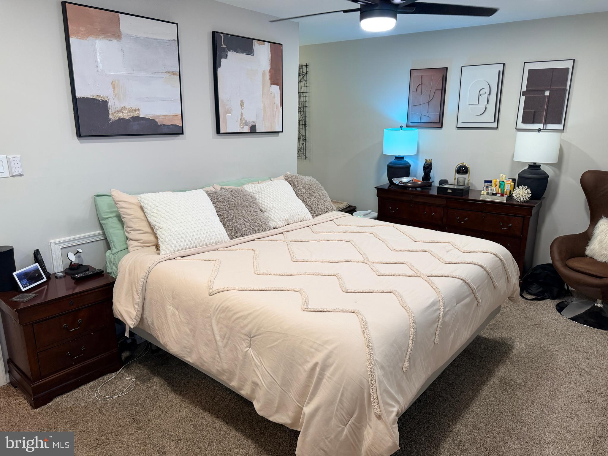 HILLCREST TOWNE - Residential