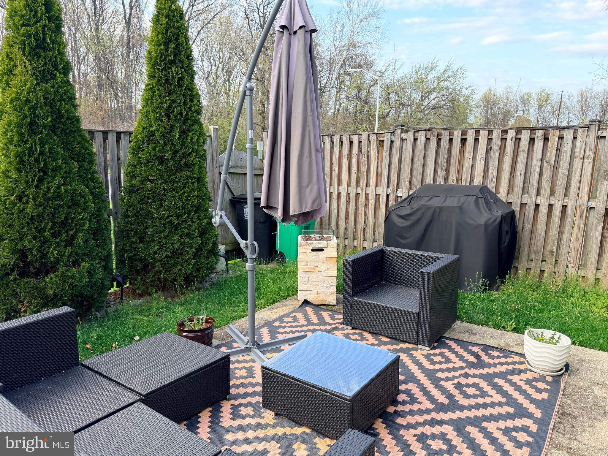 HILLCREST TOWNE - Residential