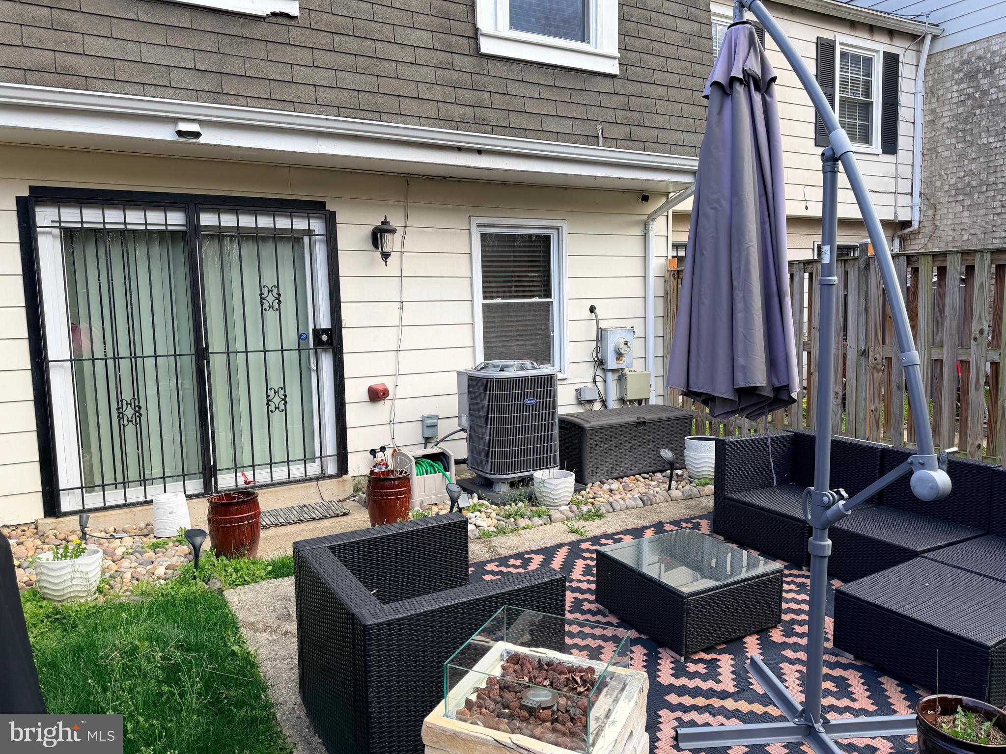 HILLCREST TOWNE - Residential