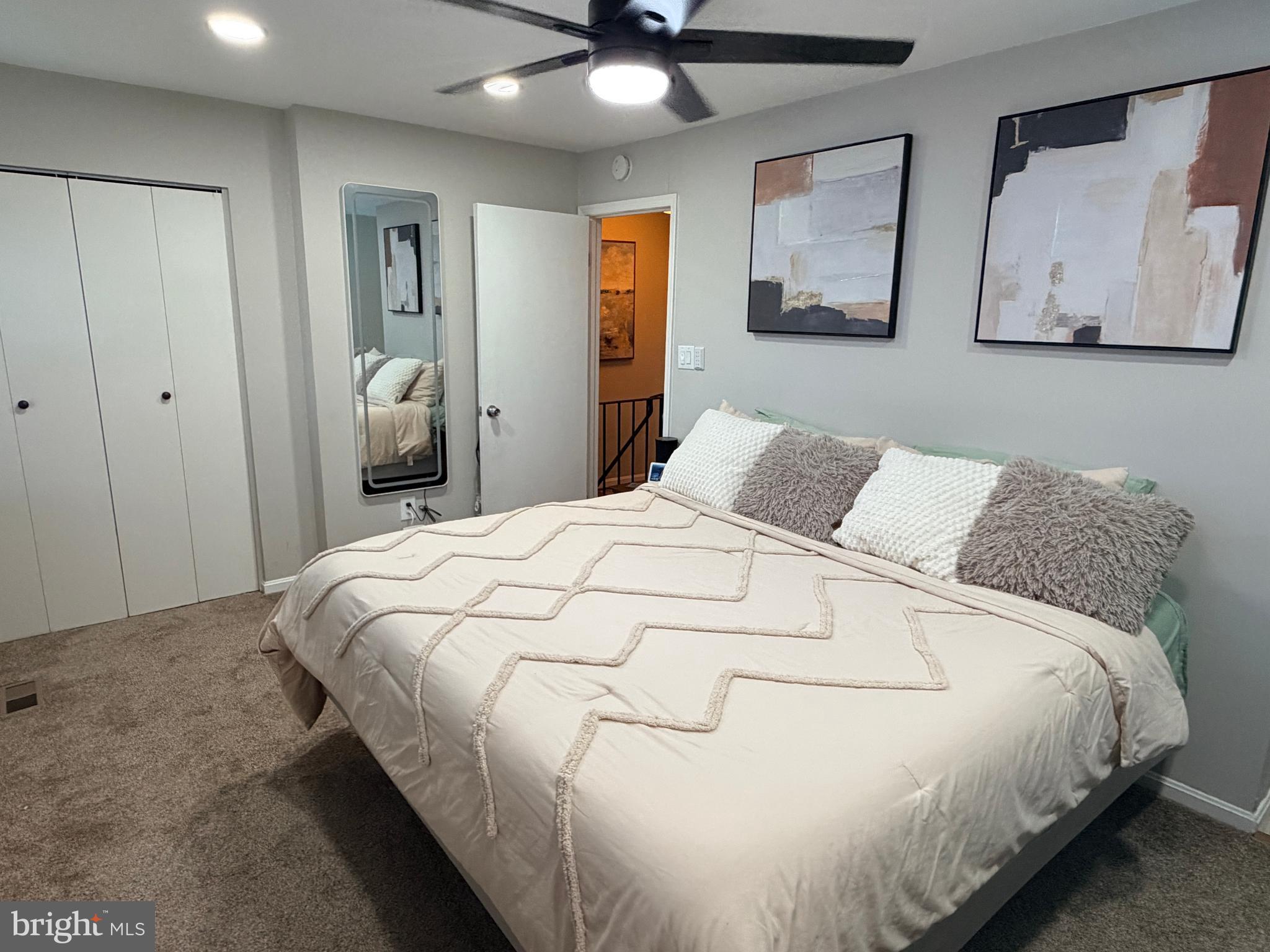 HILLCREST TOWNE - Residential