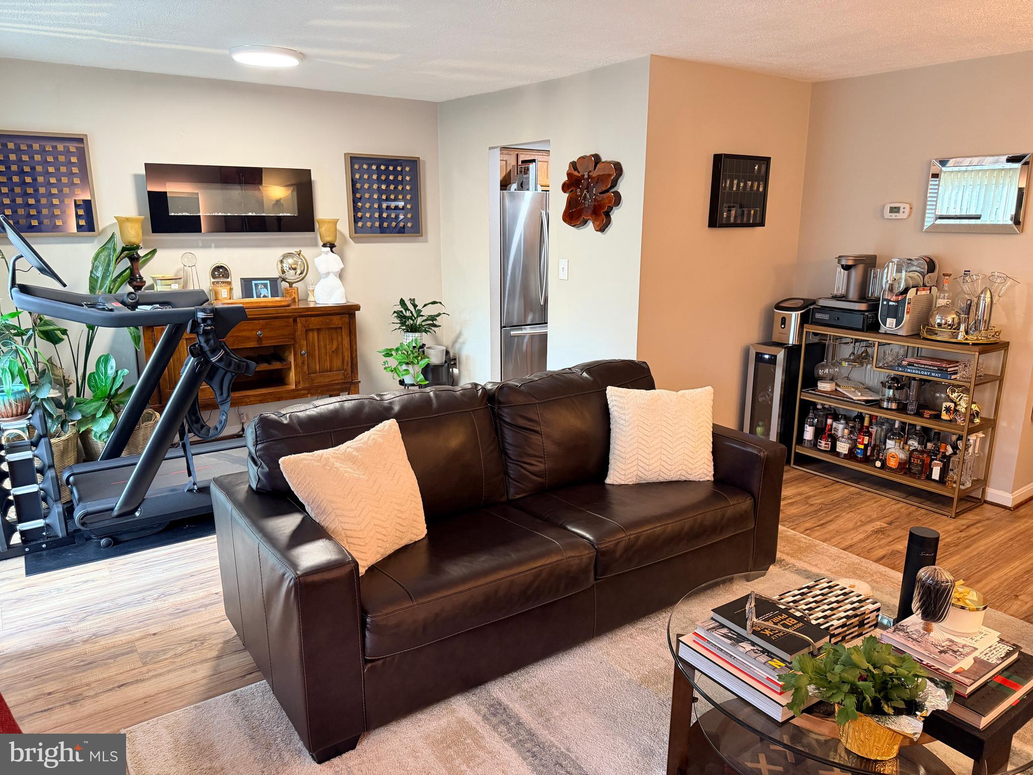 HILLCREST TOWNE - Residential