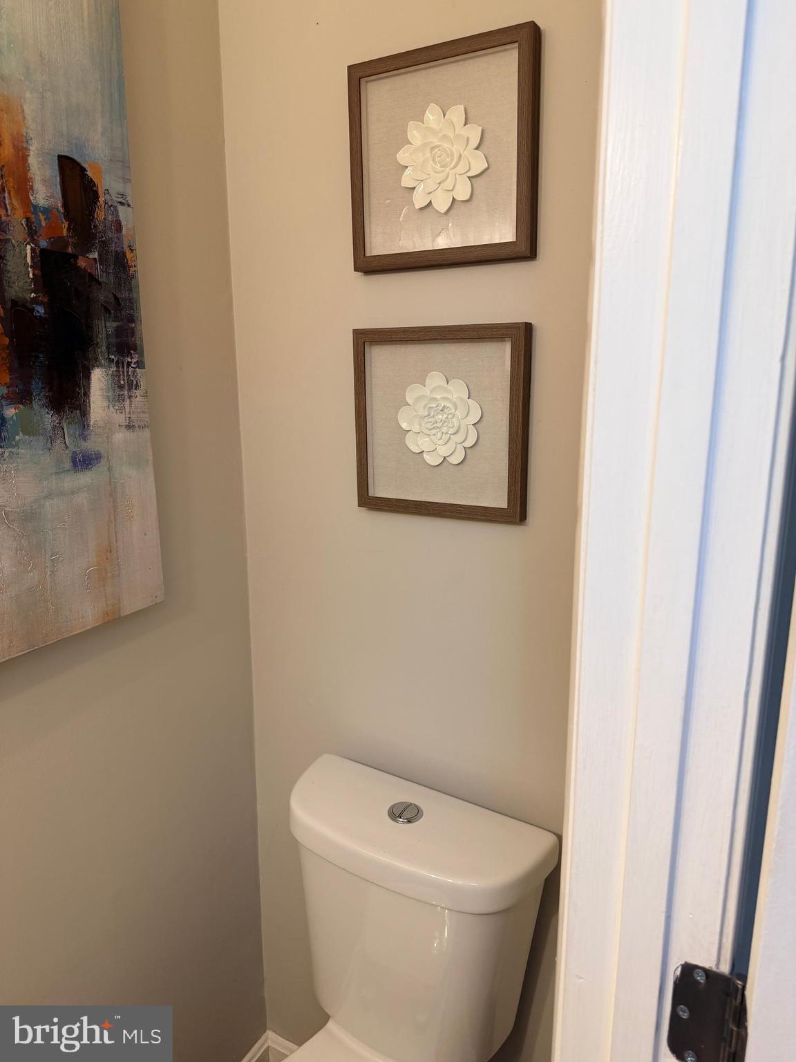 HILLCREST TOWNE - Residential