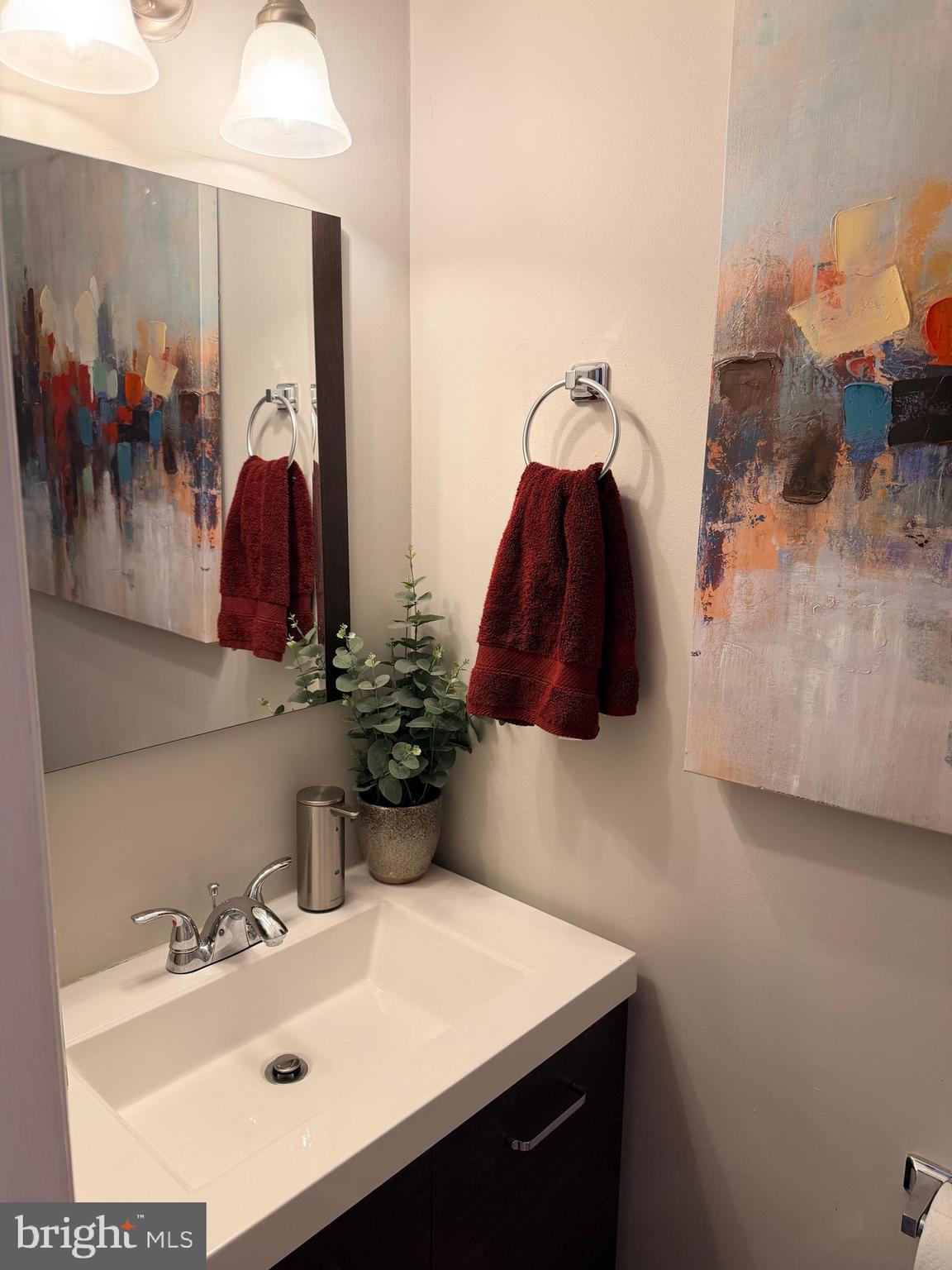 HILLCREST TOWNE - Residential