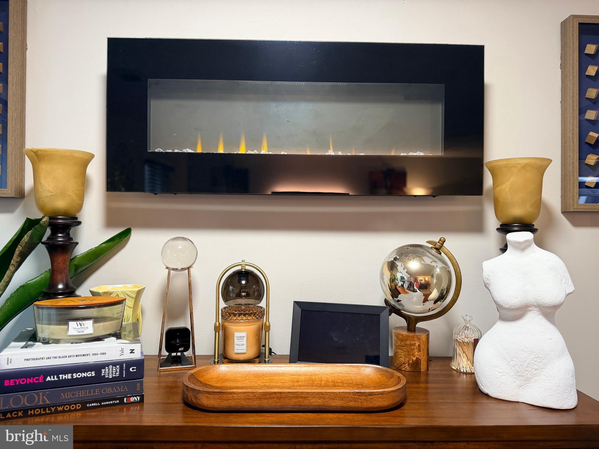 HILLCREST TOWNE - Residential