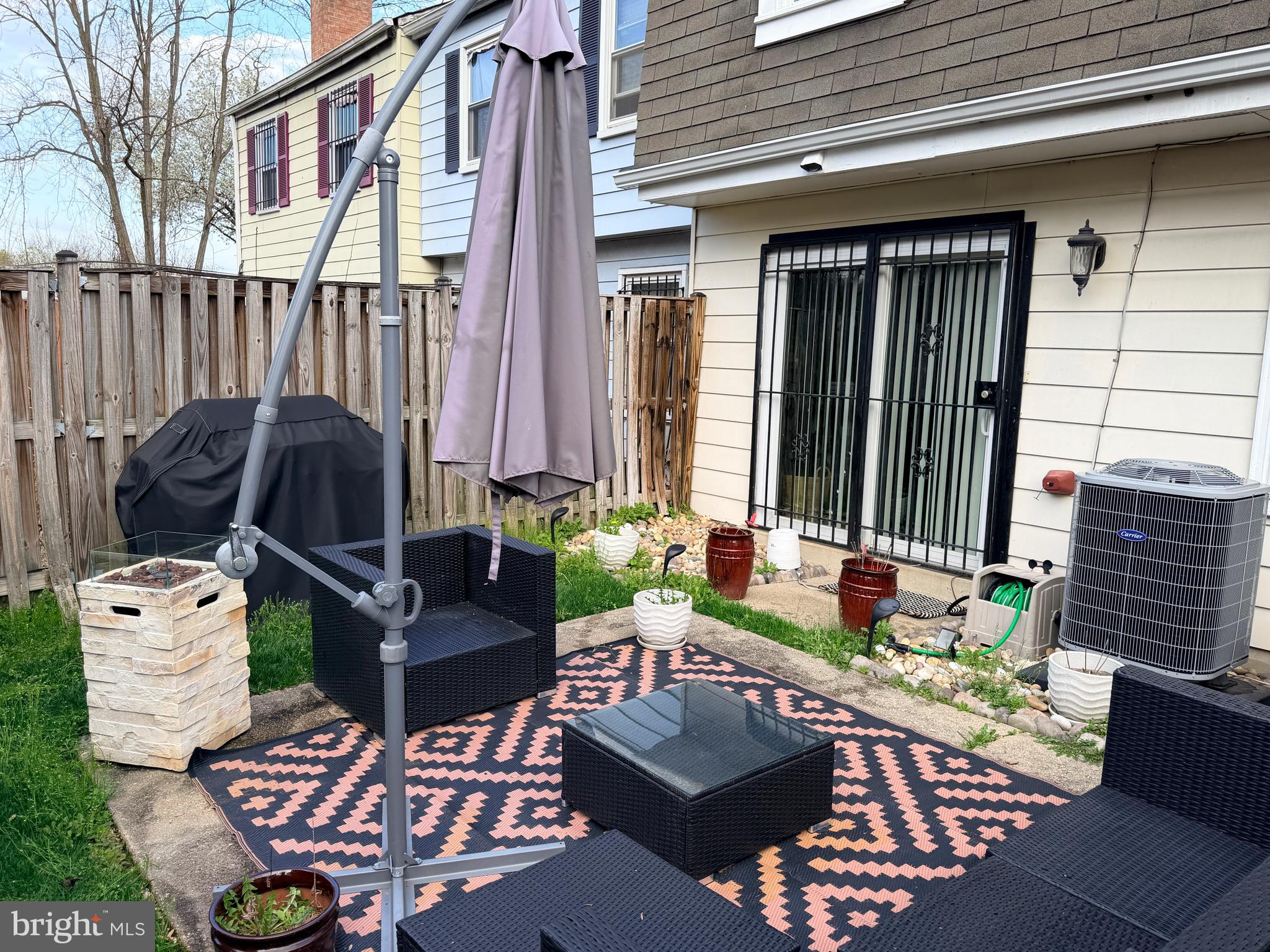 HILLCREST TOWNE - Residential