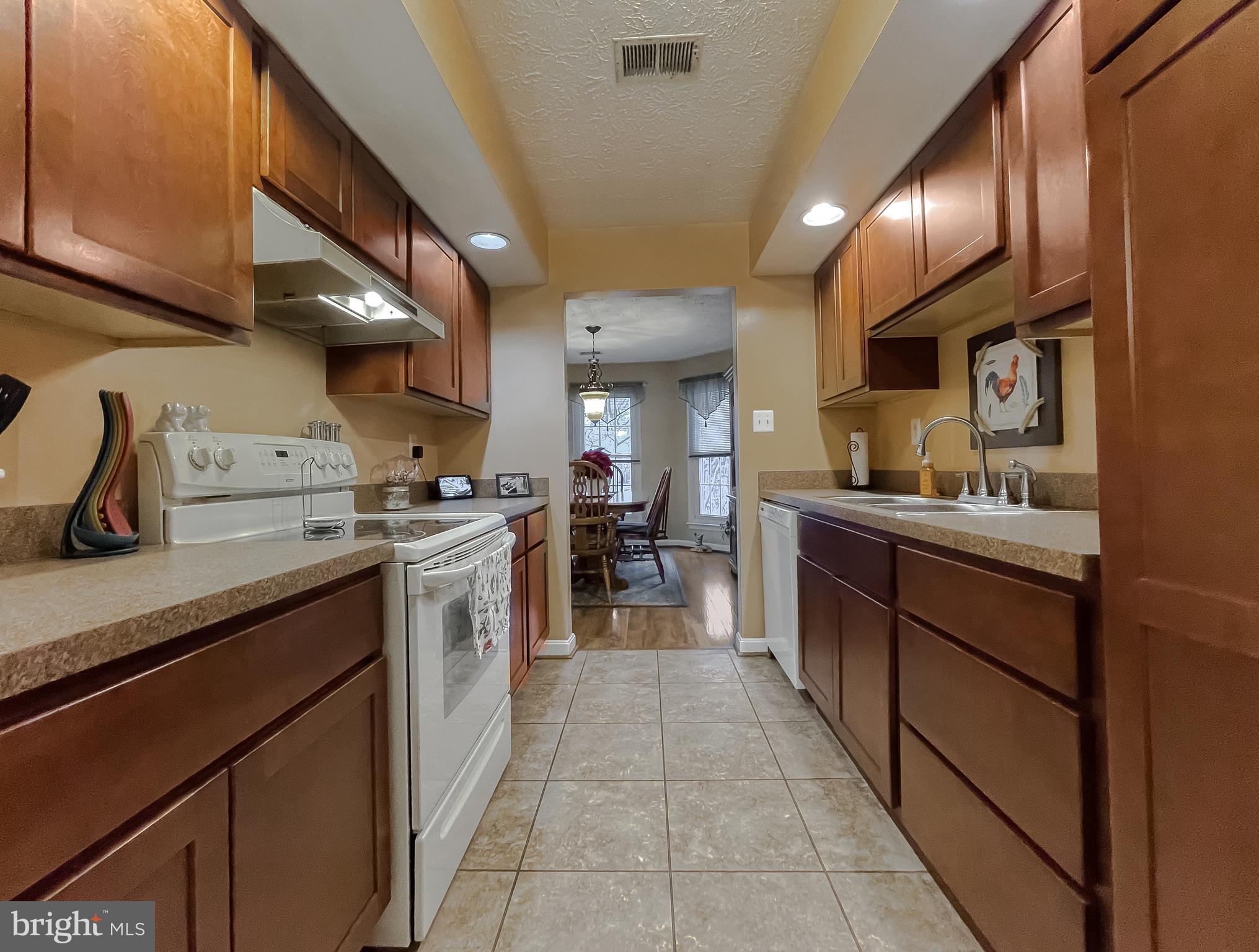 HAMPSHIRE - Residential