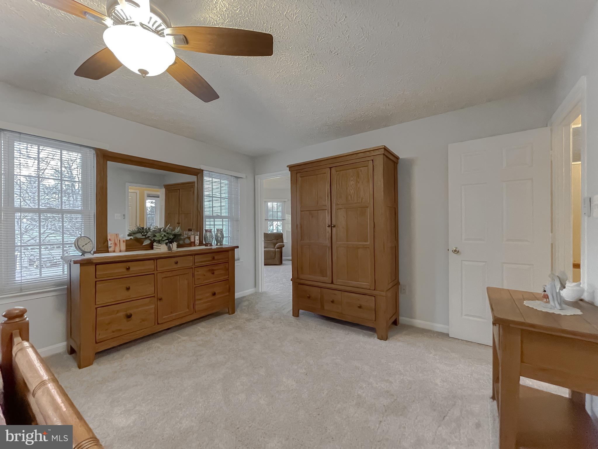 HAMPSHIRE - Residential