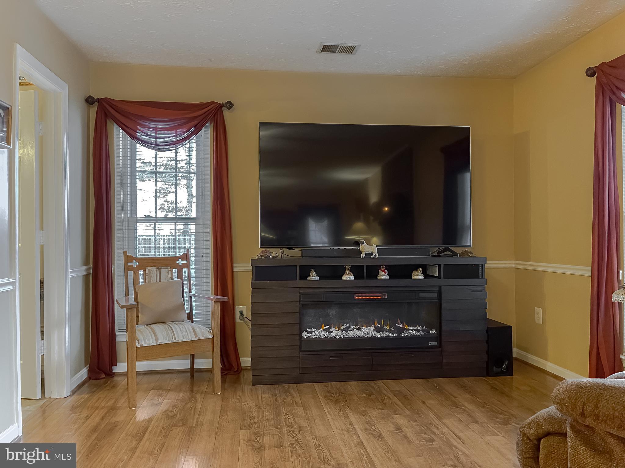 HAMPSHIRE - Residential