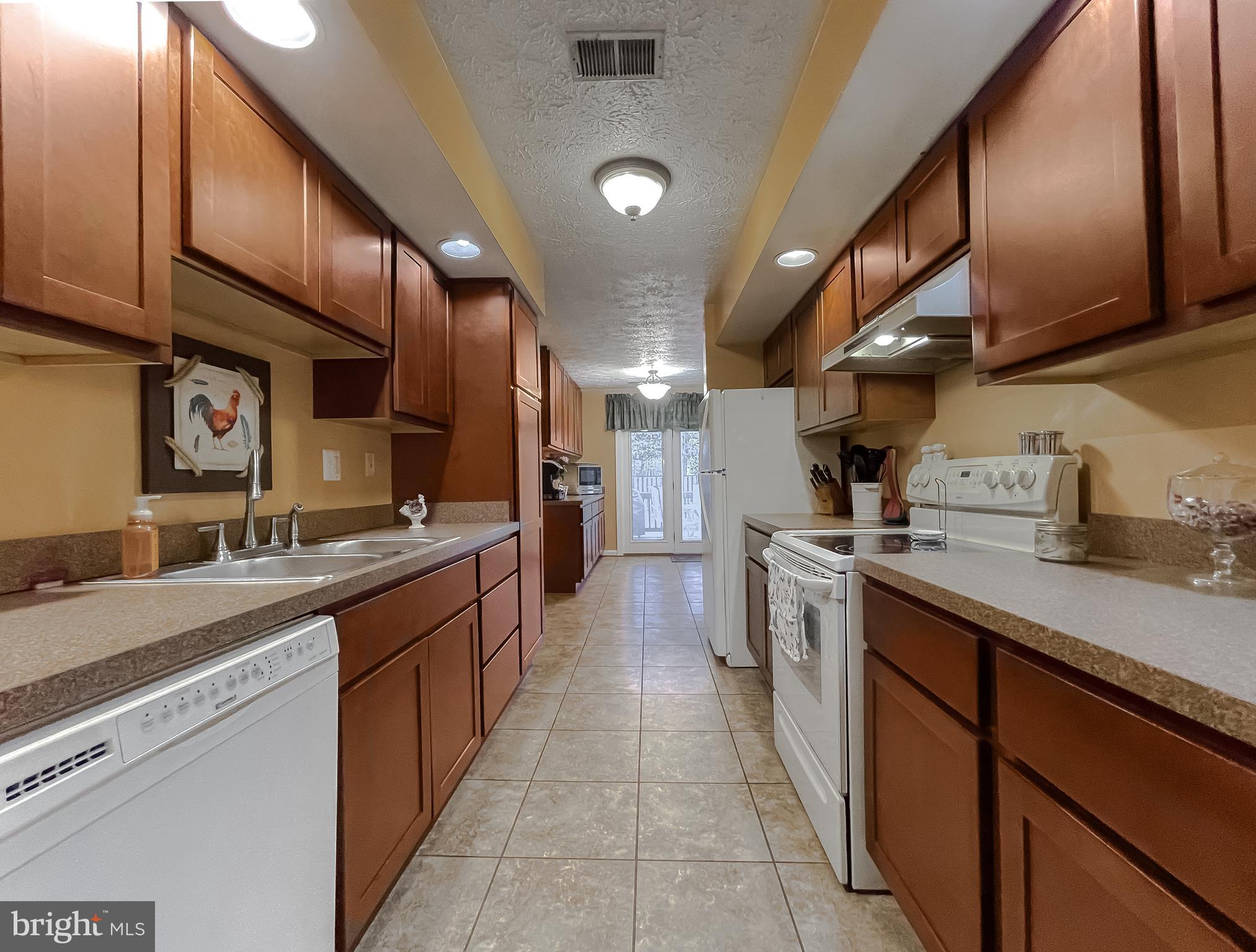 HAMPSHIRE - Residential