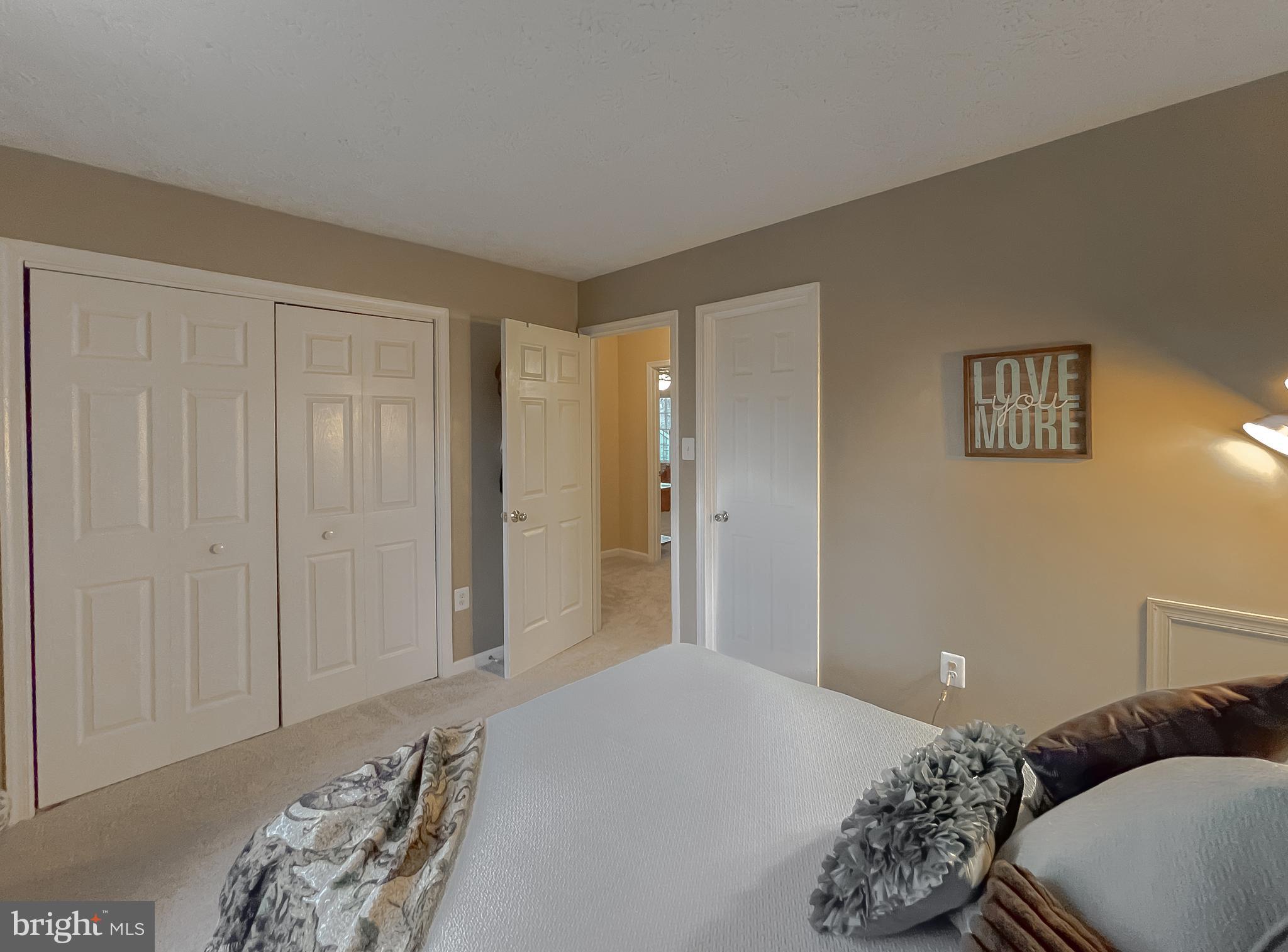 HAMPSHIRE - Residential