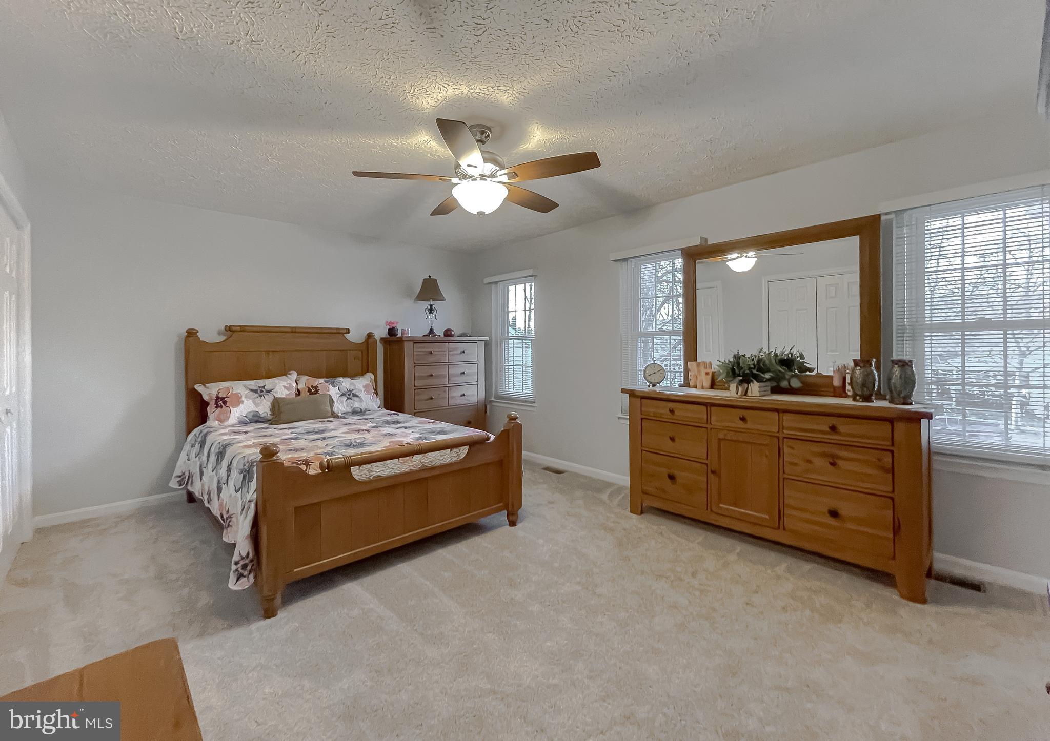 HAMPSHIRE - Residential