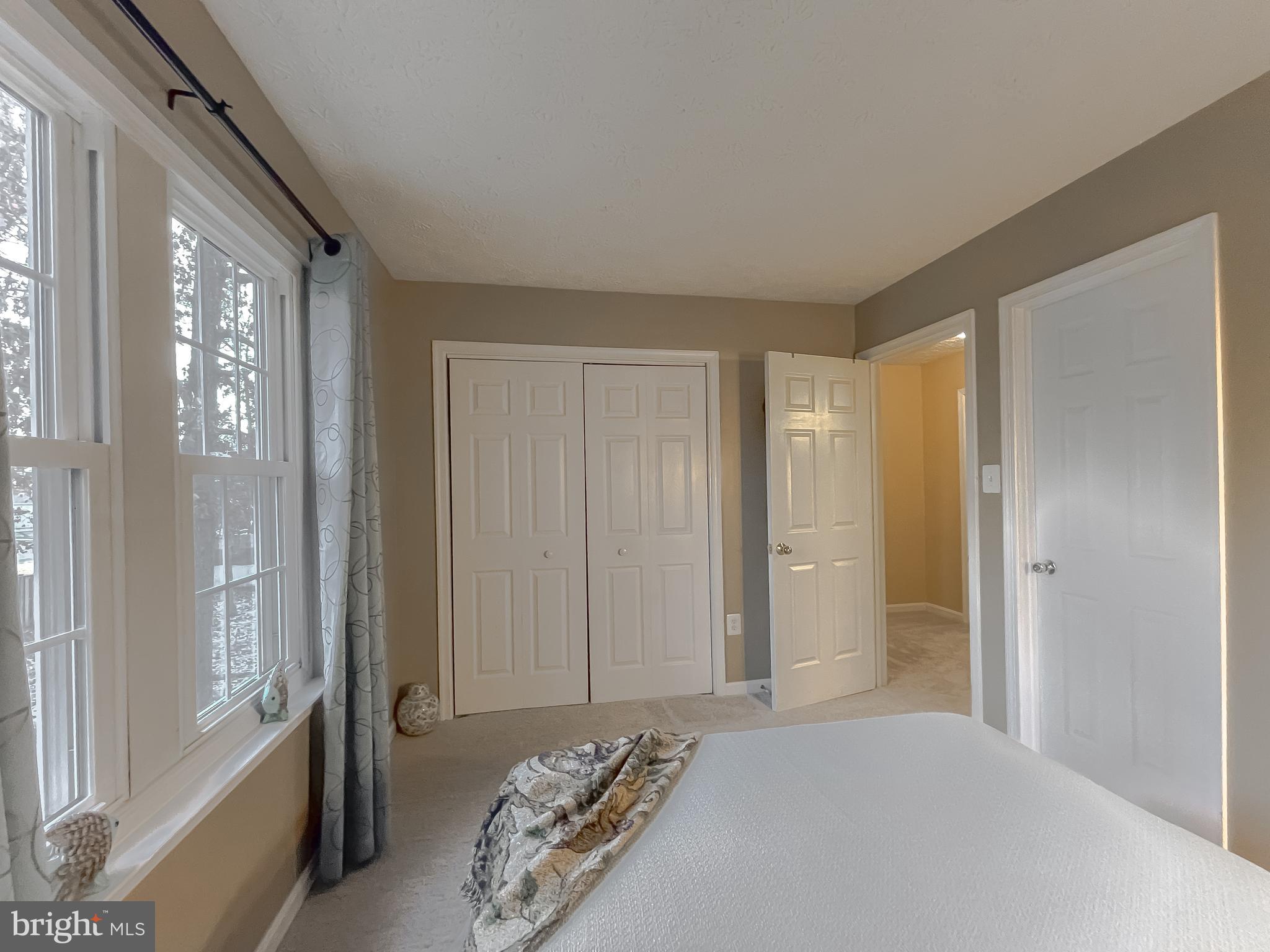 HAMPSHIRE - Residential