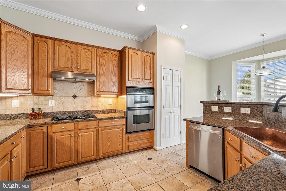 VINT HILL - Residential