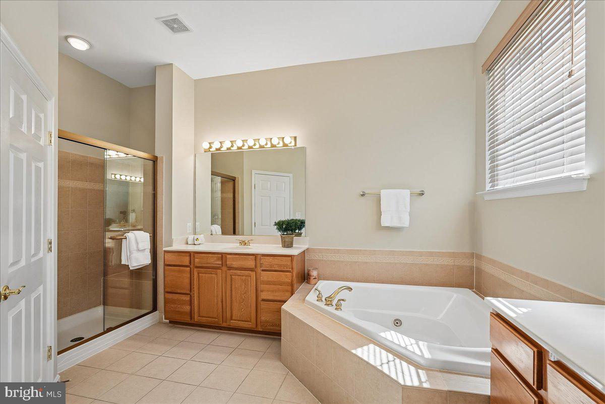 VINT HILL - Residential