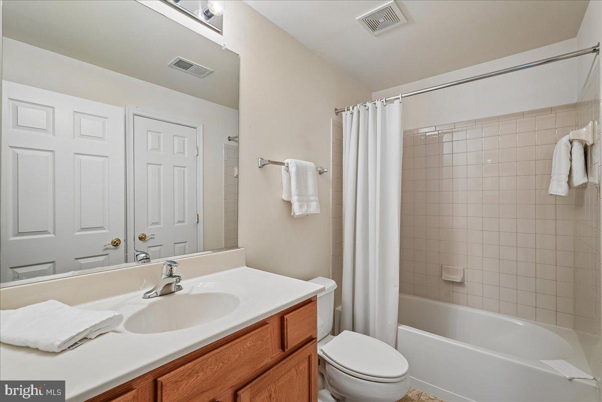 VINT HILL - Residential