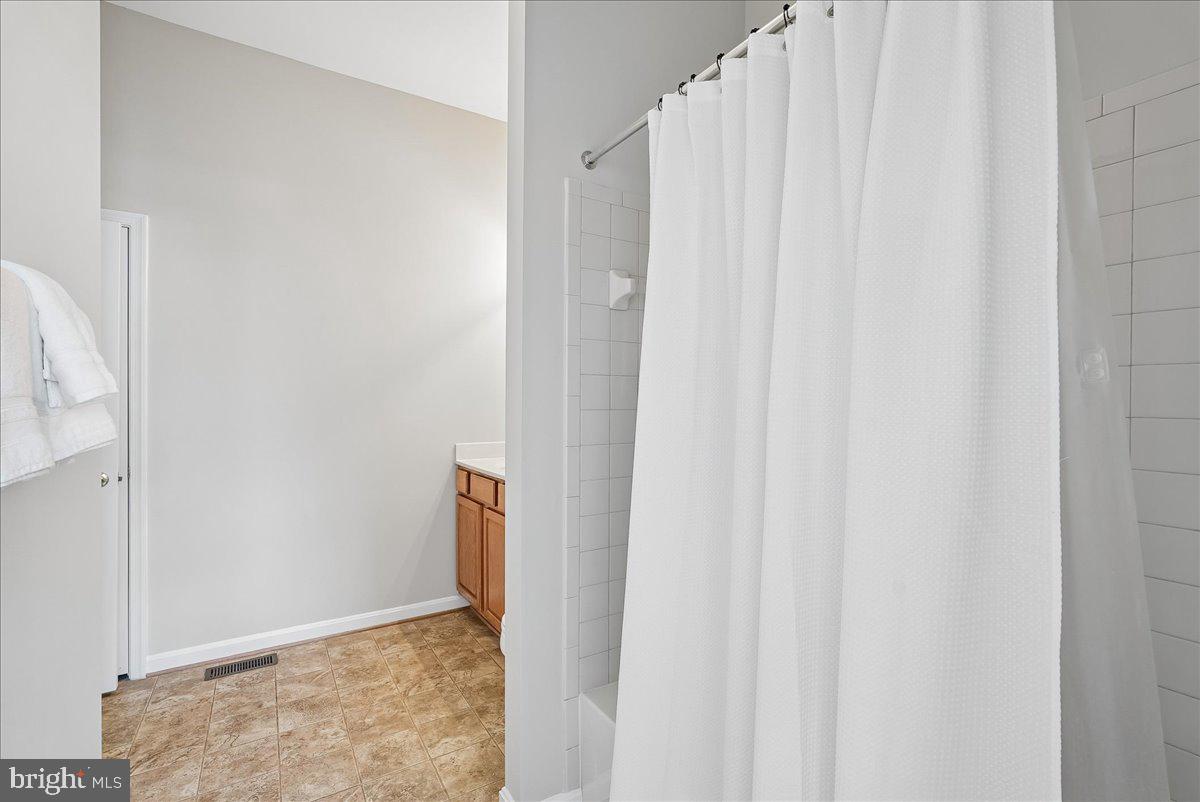 VINT HILL - Residential