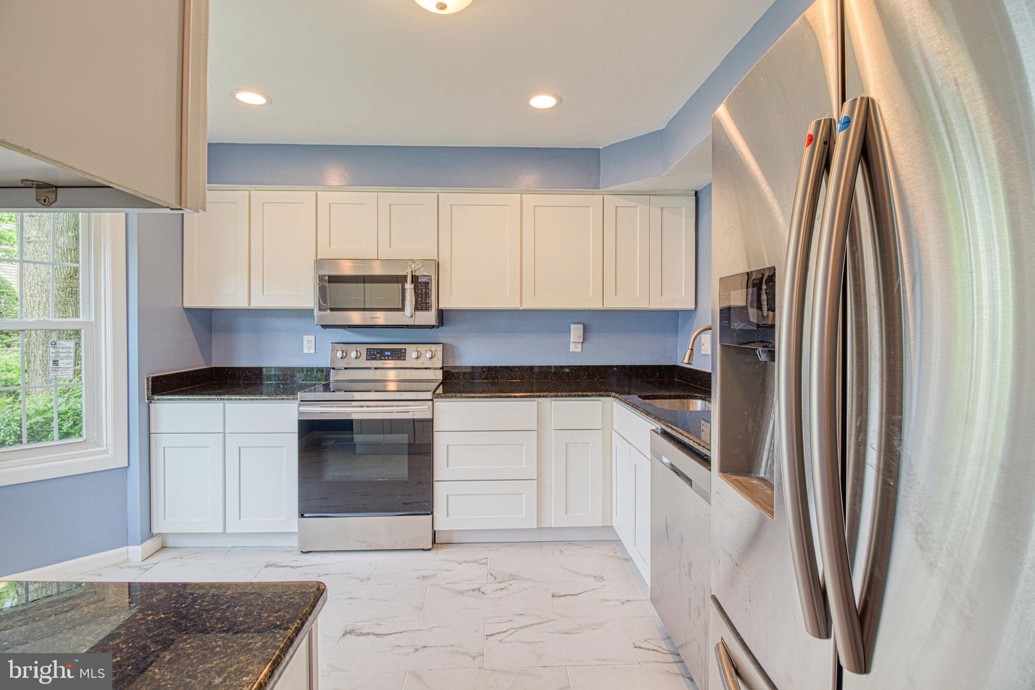 CASTLEMILL - Residential