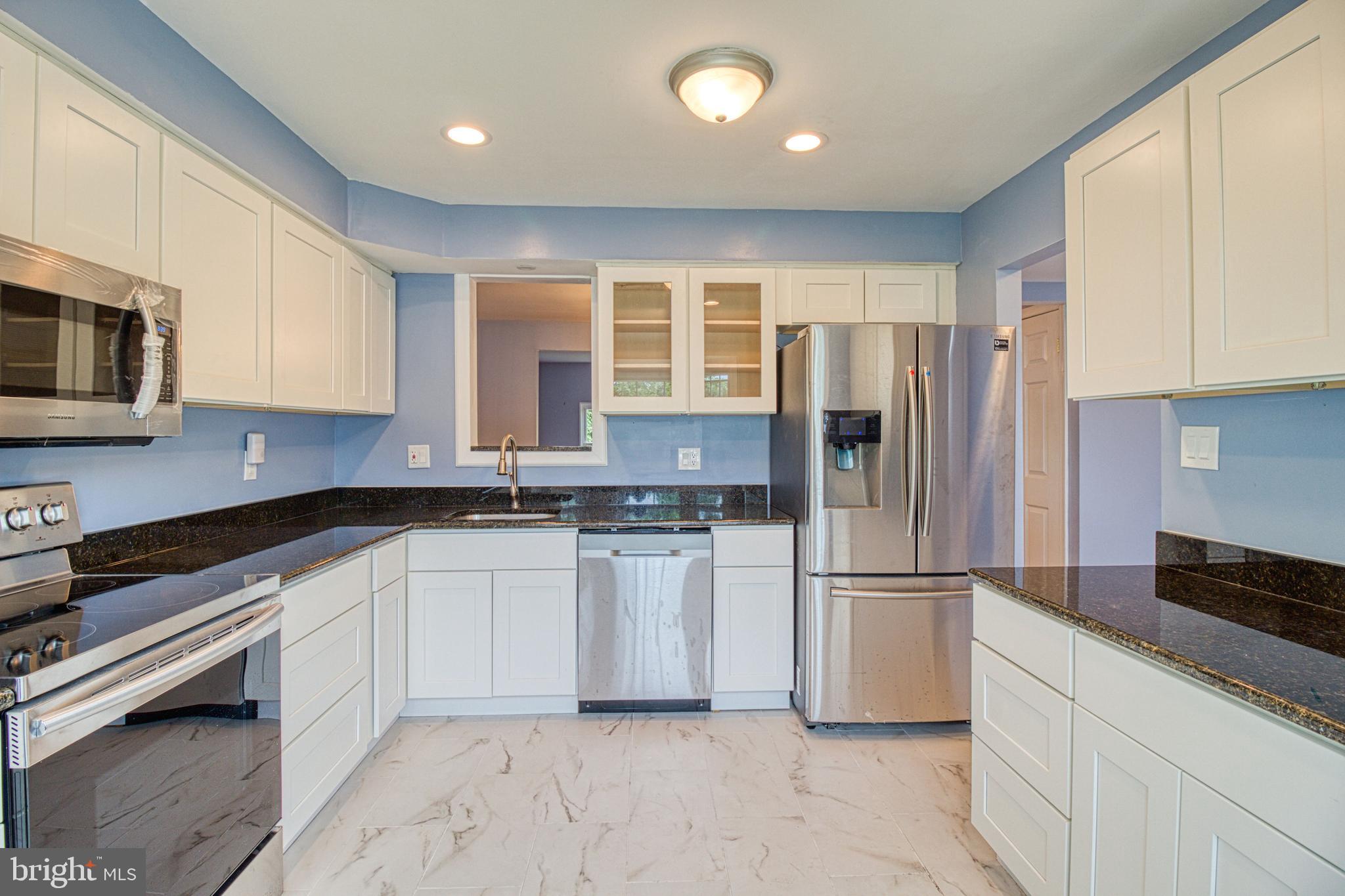 CASTLEMILL - Residential