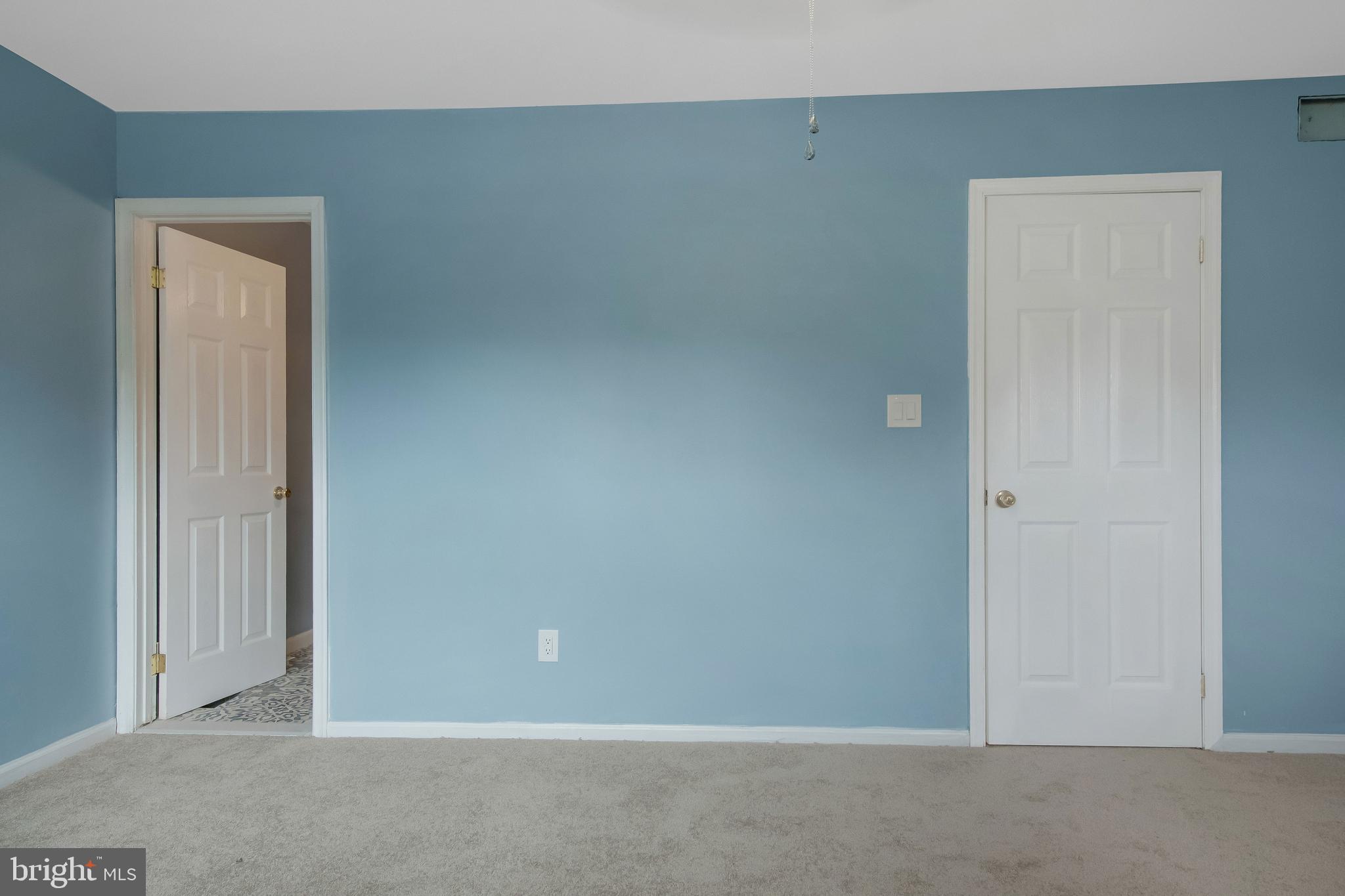 CASTLEMILL - Residential