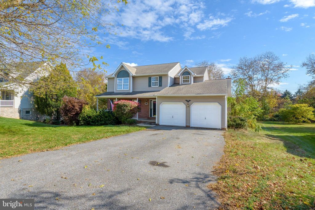 Photo of 111 Penny Lane, NEW FREEDOM, PA 17349 (MLS # PAYK2092580)