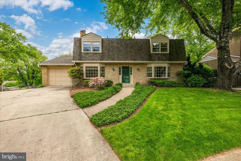 Photo of 2537 N Wakefield Street, ARLINGTON, VA 22207 (MLS # VAAR2072404)