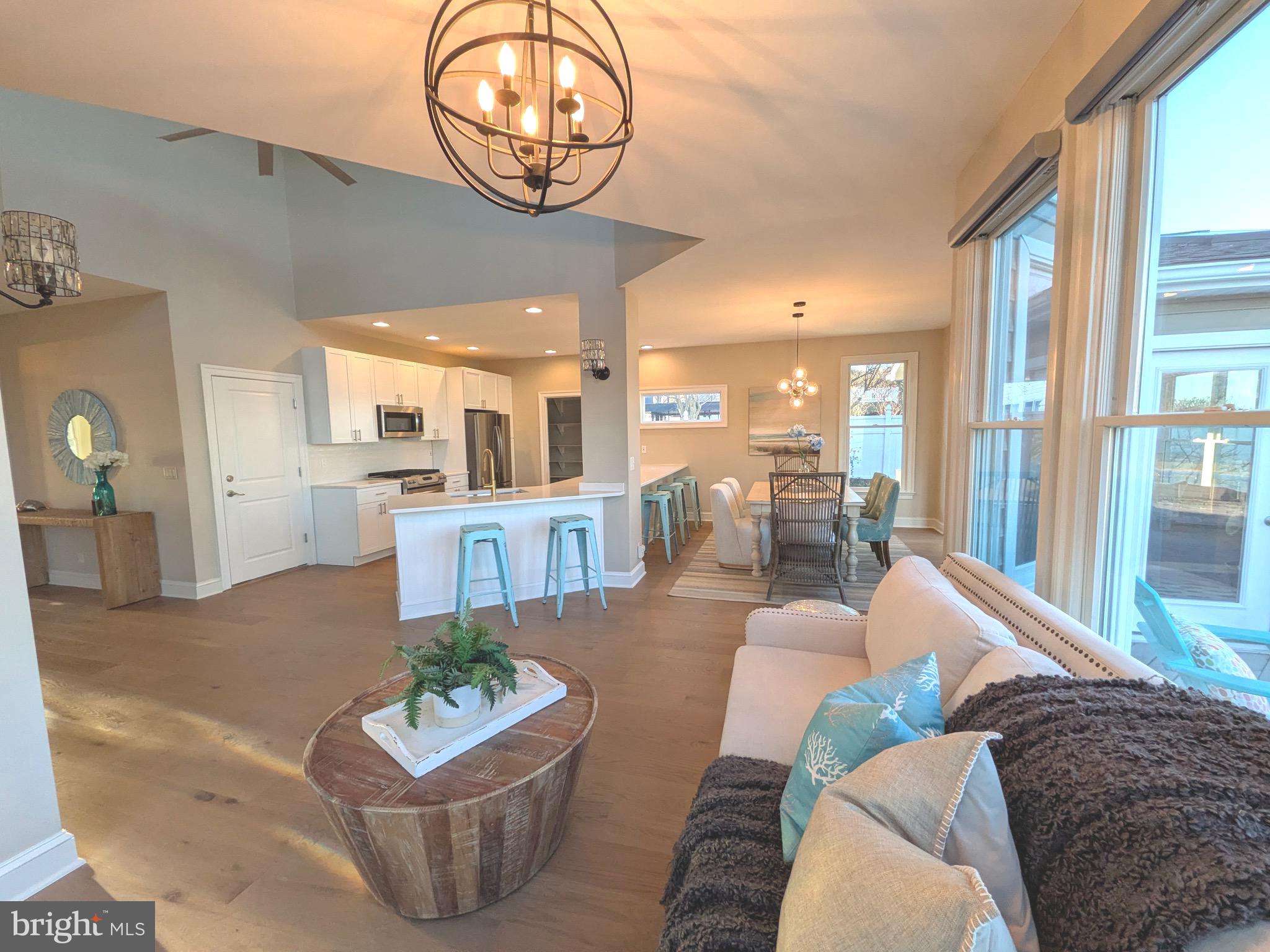 BAY CITY - Residential