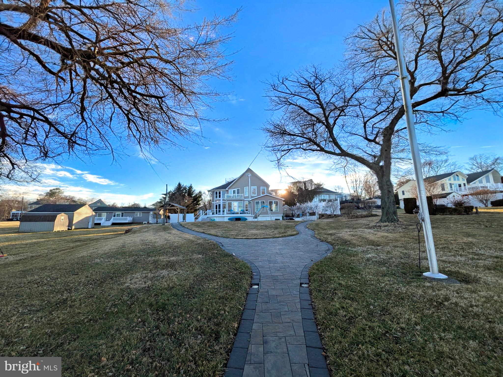 BAY CITY - Residential