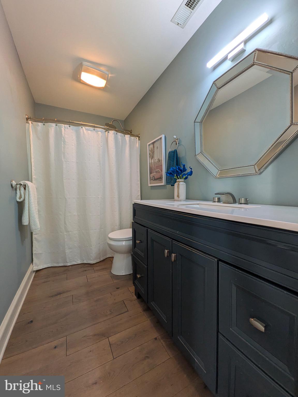 BAY CITY - Residential