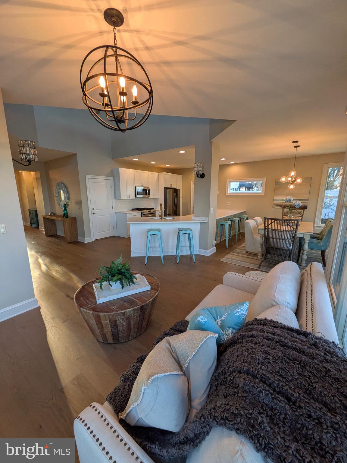 BAY CITY - Residential