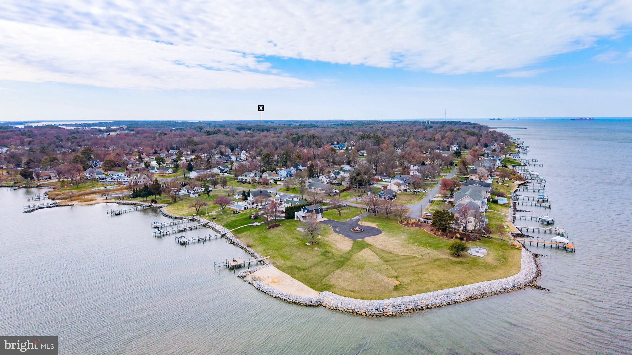 802 BROADCREEK DRIVE