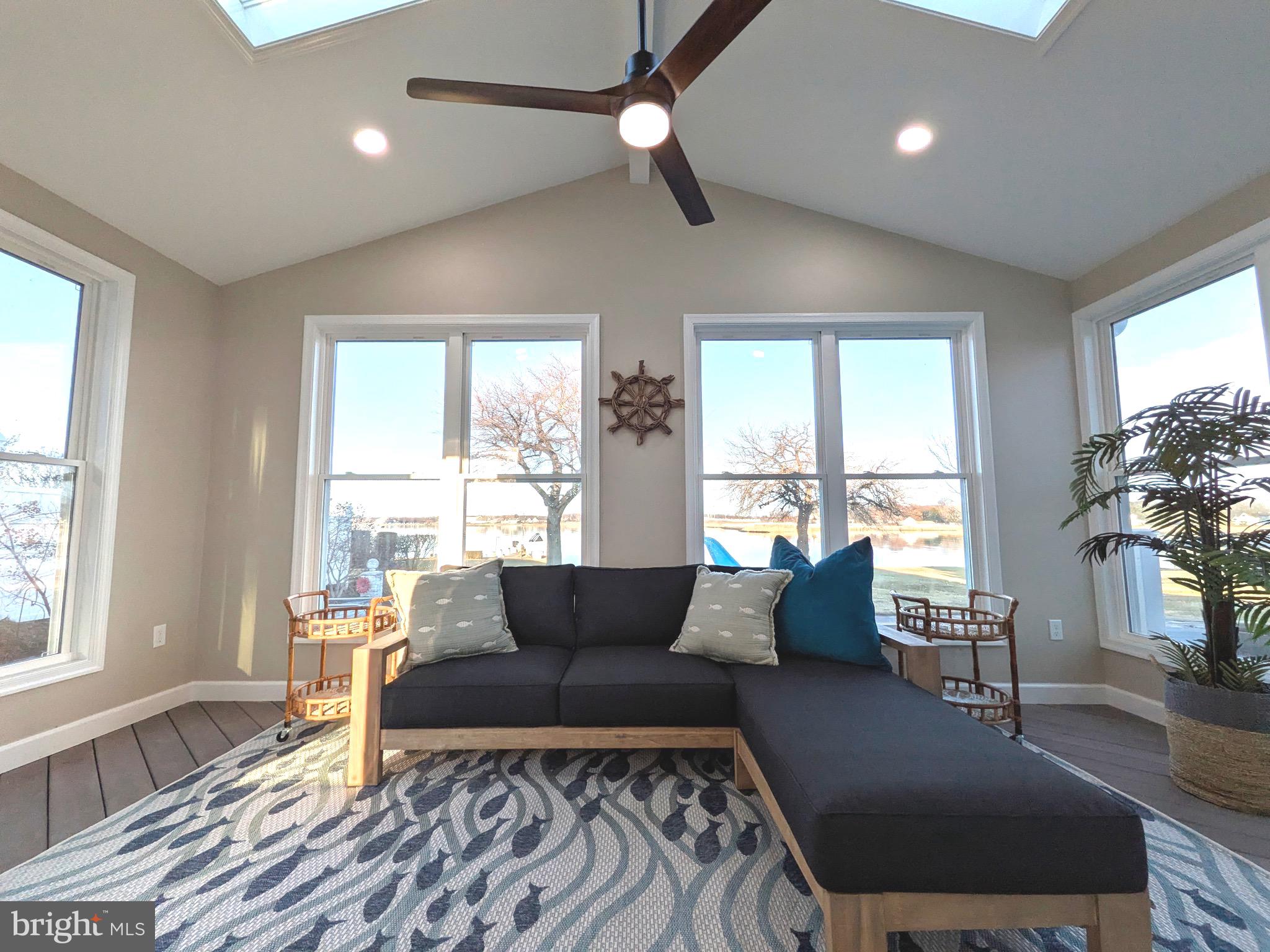 BAY CITY - Residential