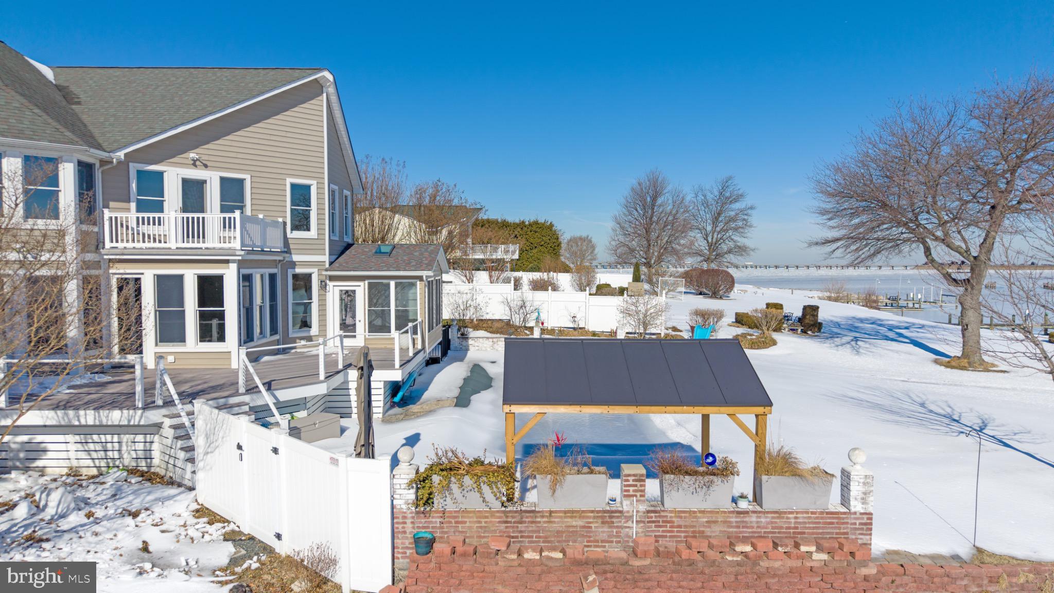 BAY CITY - Residential